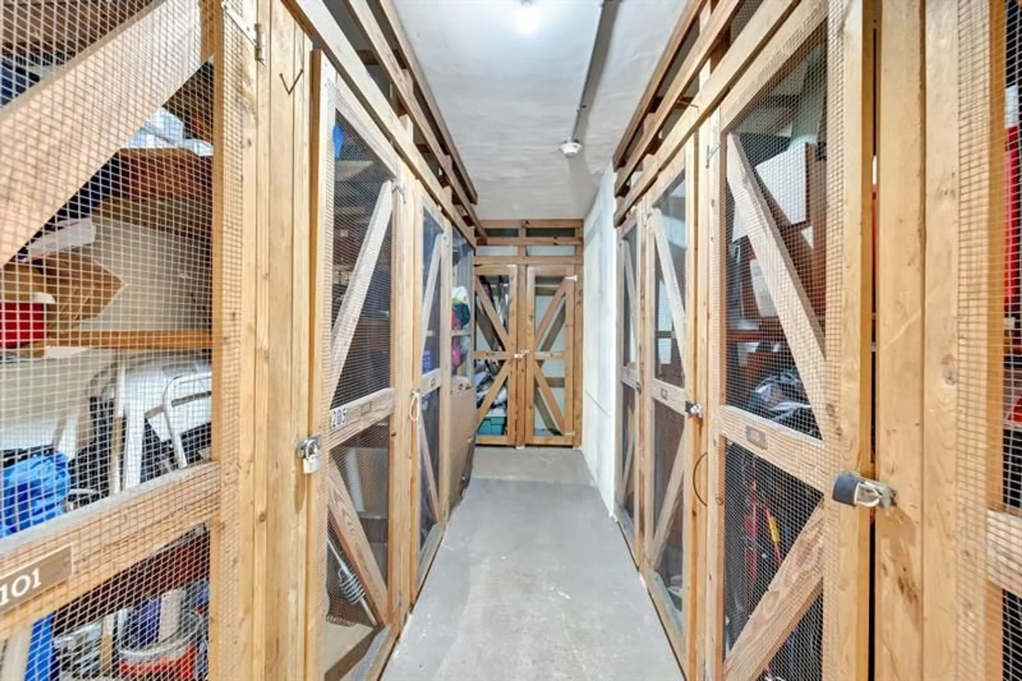 Property Slideshow image 20 of 31 | 5860 nw 64th ave apt 201, Tamarac, FL, 33319