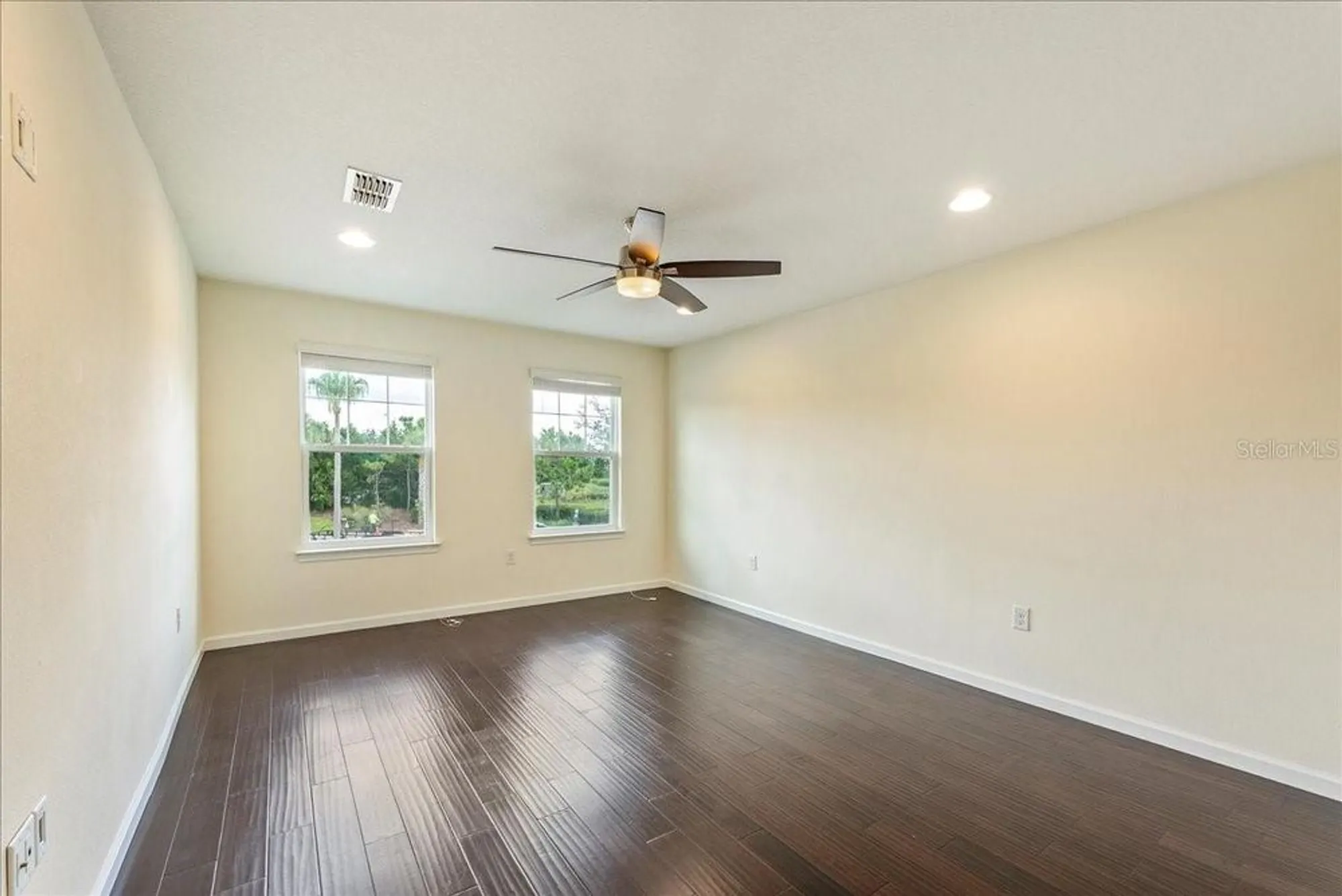 Property Slideshow image 32 of 50 | 11934 meadowgate pl, Lakewood Ranch, FL, 34211