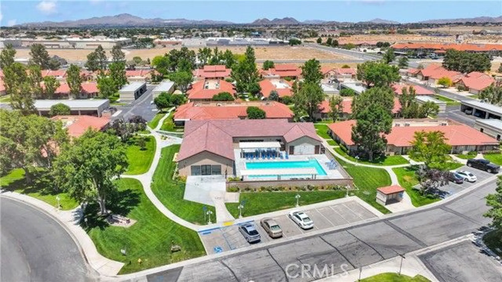 Property Slideshow image 36 of 39 | 19121 palo verde dr, Apple Valley, CA, 92308