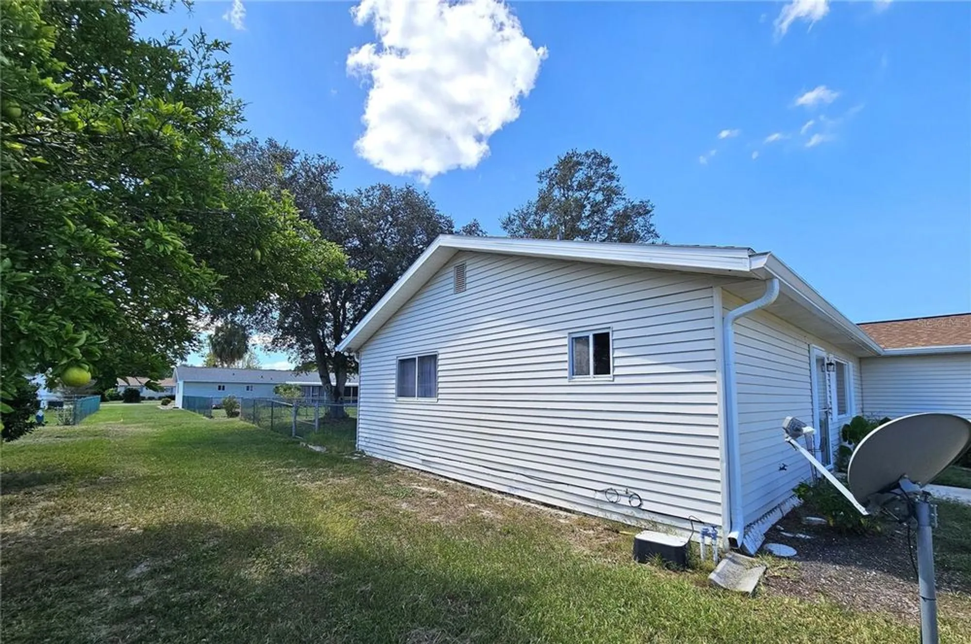 Property Slideshow image 4 of 31 | 8326 sw 107th pl, Ocala, FL, 34481