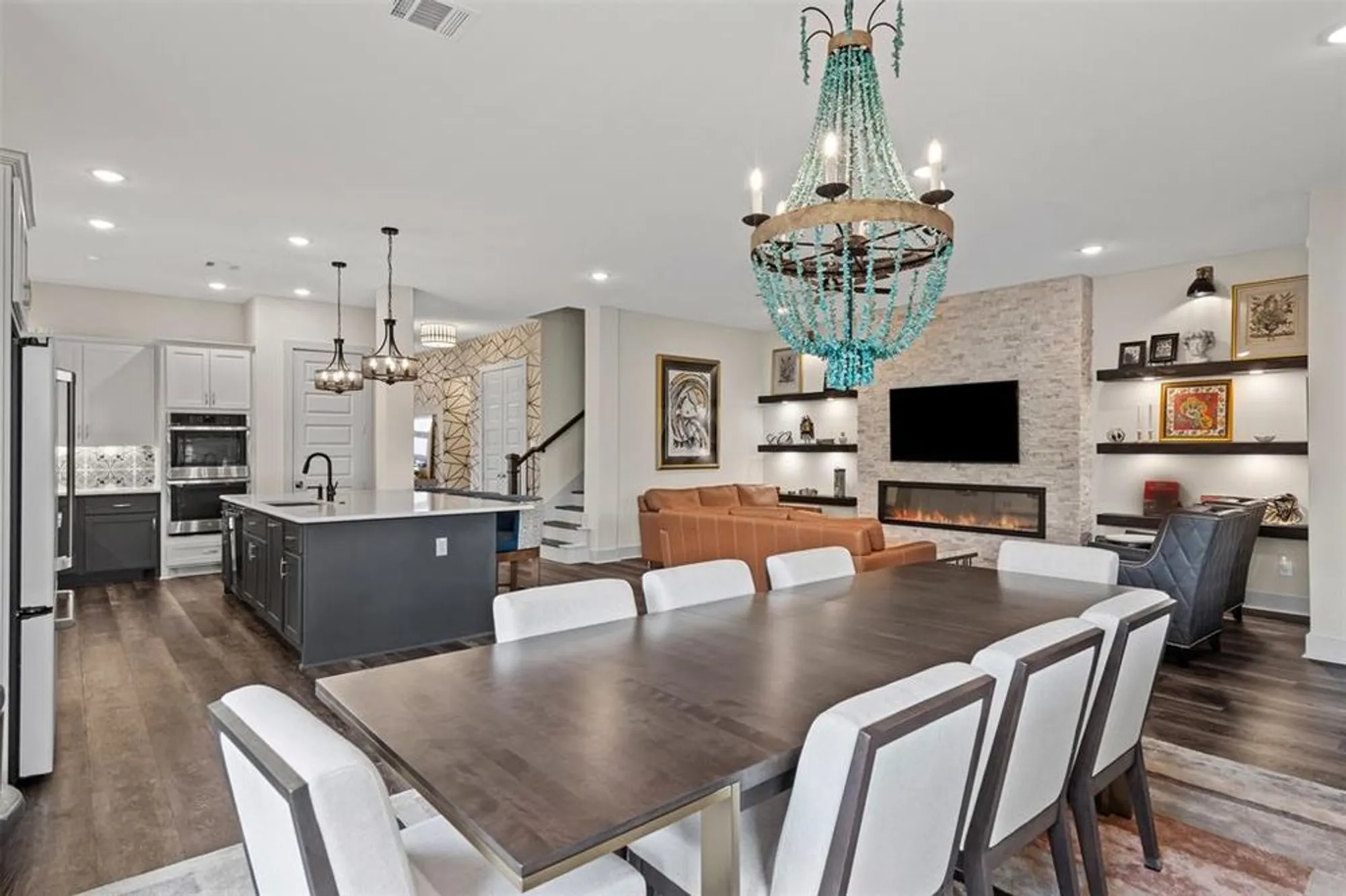 Property Slideshow image 4 of 27 | 4801 park view pl, Arlington, TX, 76005