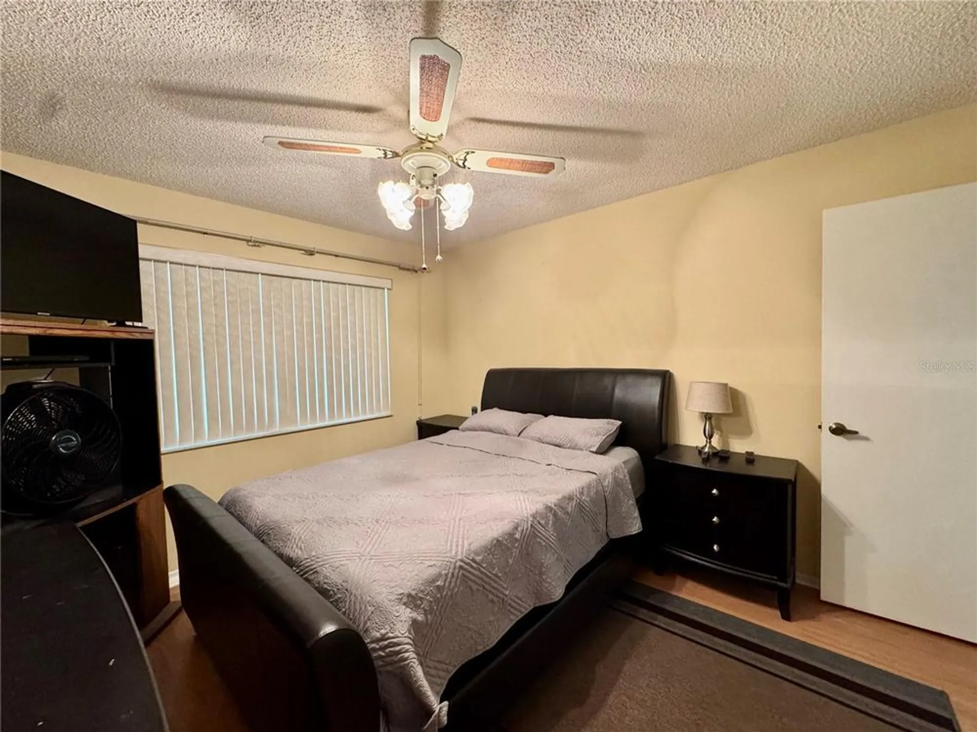 Property Slideshow image 18 of 25 | 11231 dollar lake dr apt 1, Port Richey, FL, 34668
