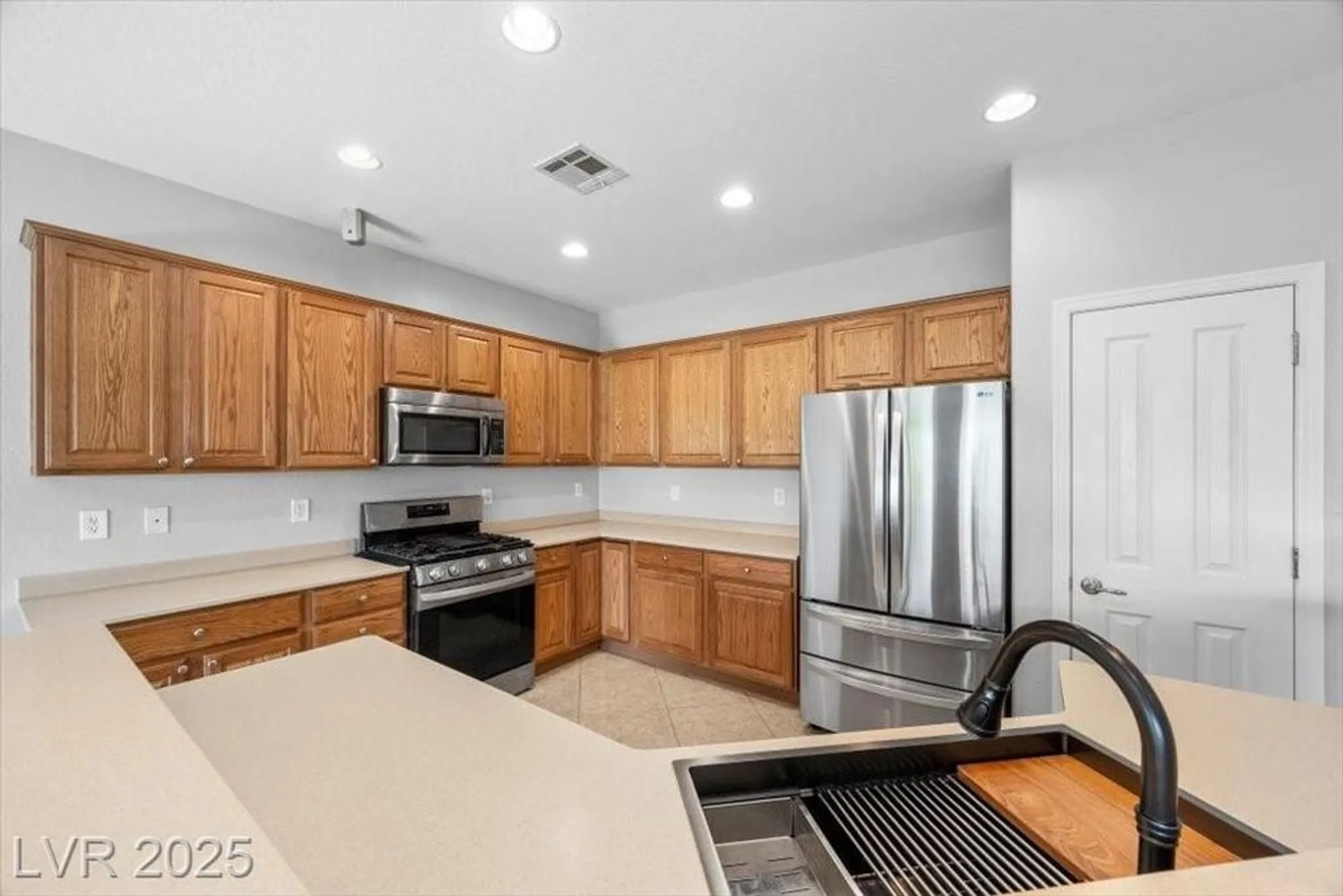 Property Slideshow image 18 of 60 | 2345 minolta ct, Henderson, NV, 89044