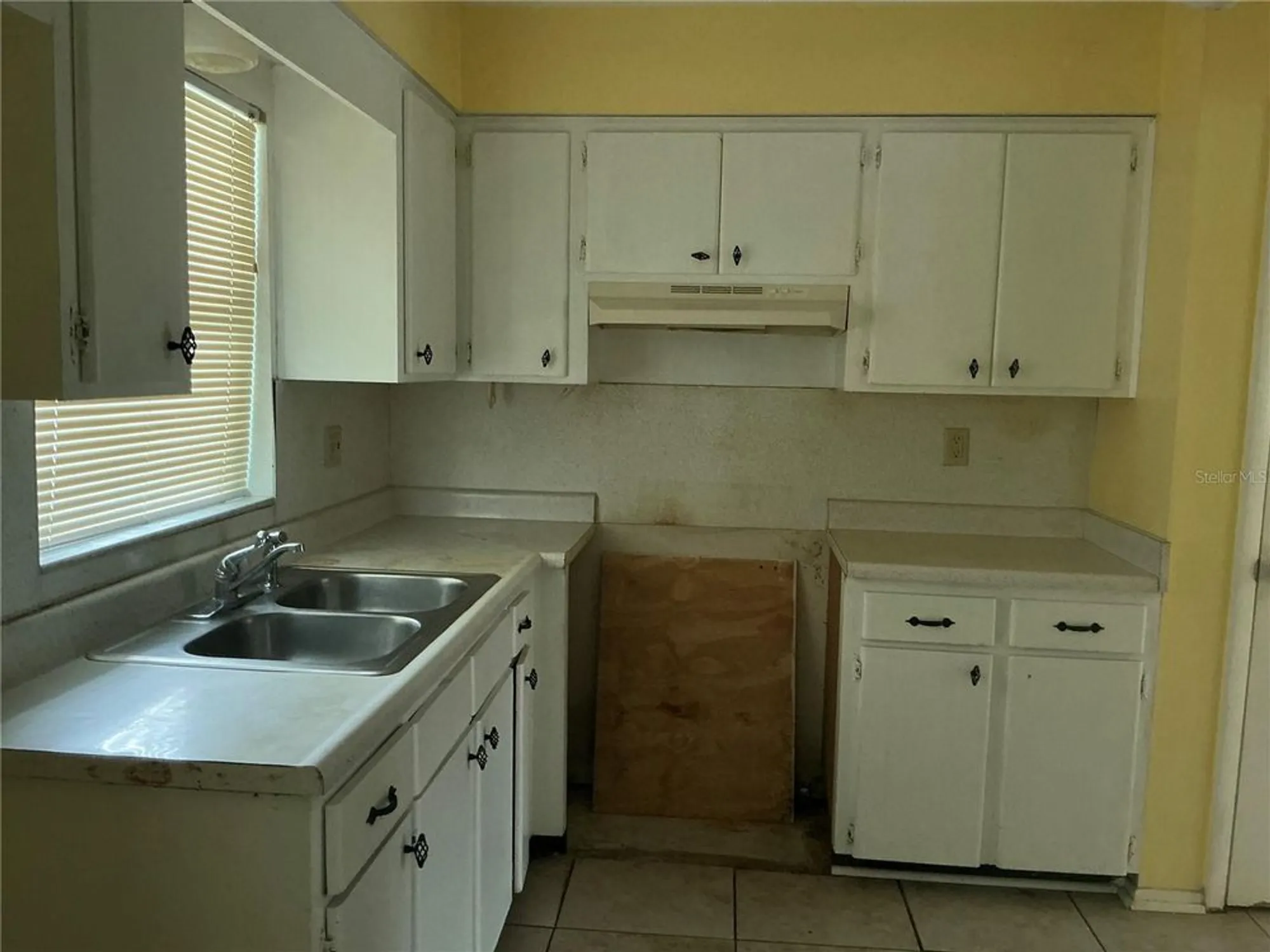 Property Slideshow image 5 of 17 | 4994 jonquil pl n # 278, Pinellas Park, FL, 33782