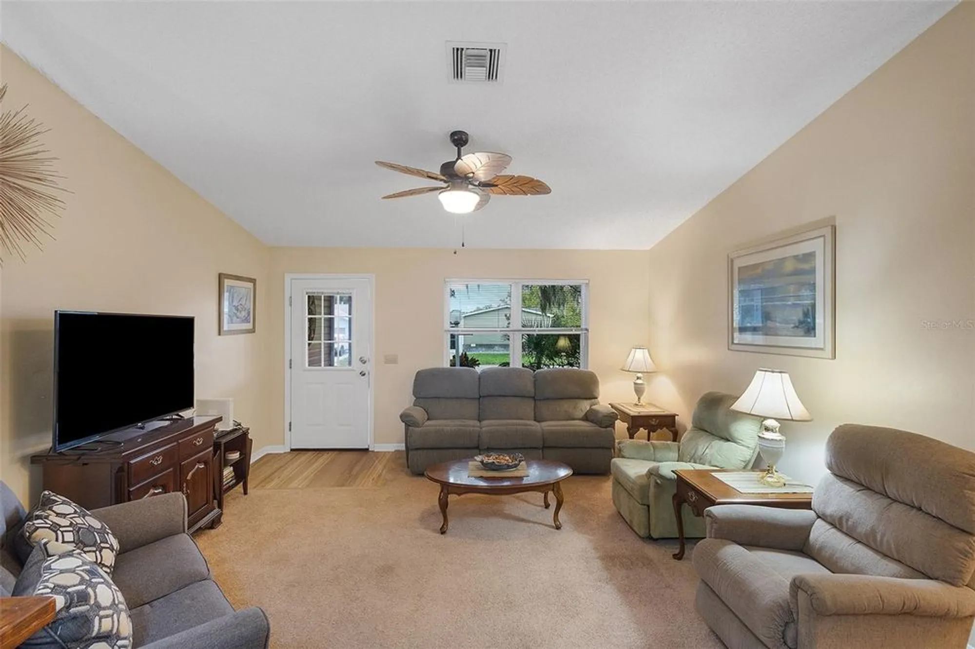 Property Slideshow image 8 of 34 | 1536 e schwartz blvd, The Villages, FL, 32159