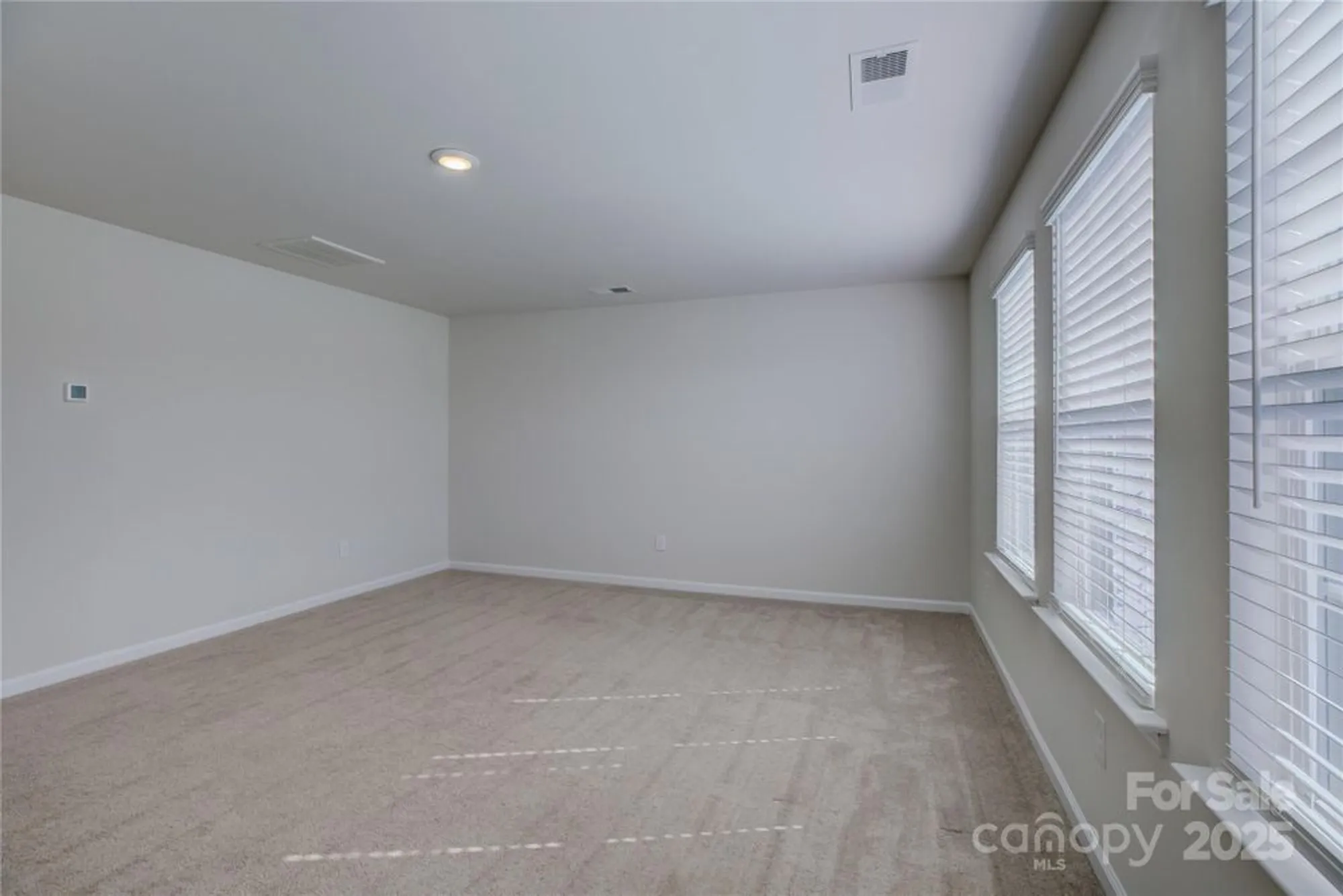 Property Slideshow image 38 of 48 | 15429 topanga dr, Charlotte, NC, 28278