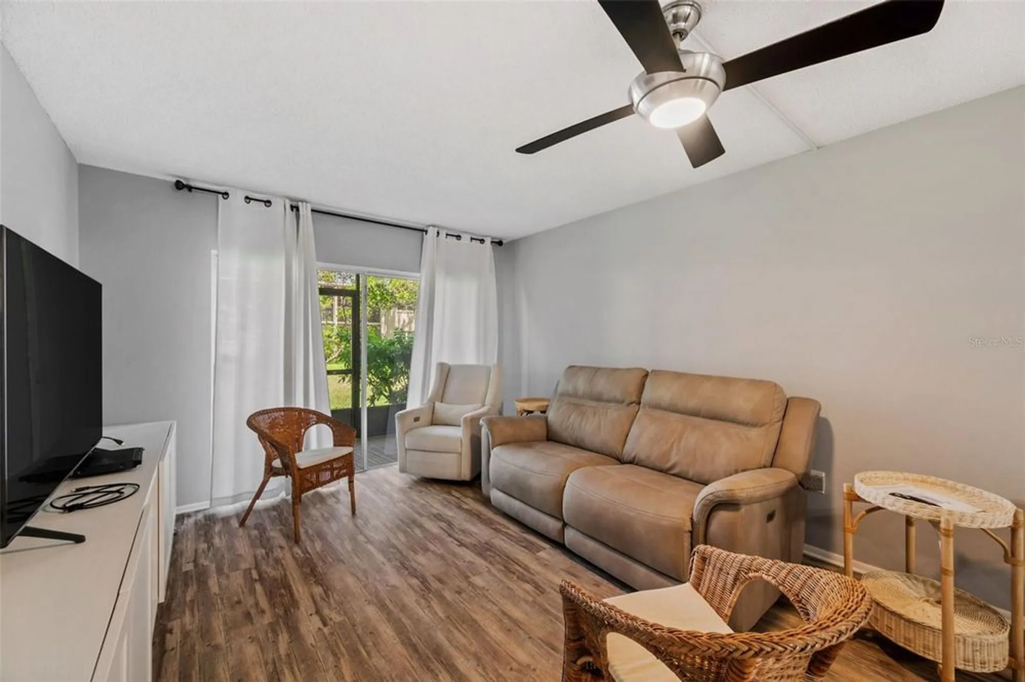 Property Slideshow image 15 of 36 | 870 virginia st apt 113, Dunedin, FL, 34698