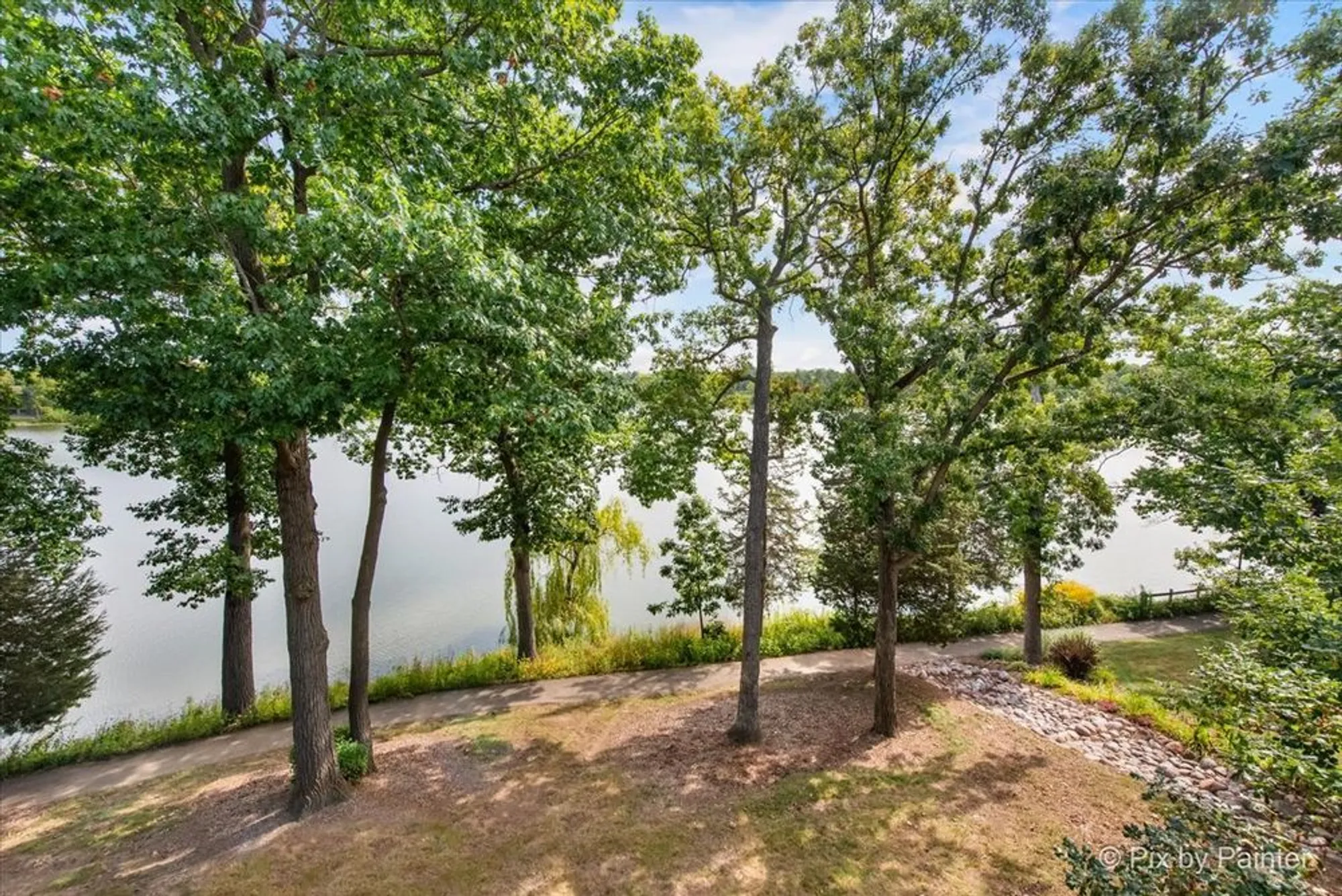 Property Slideshow image 22 of 39 | 209 shoreline rd b, Lake Barrington, IL, 60010