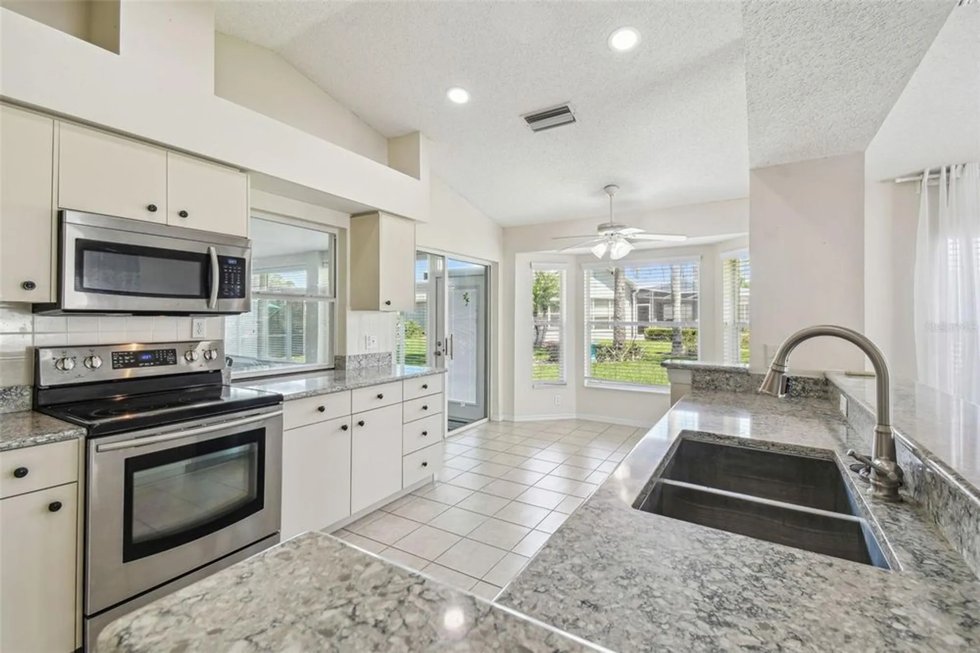 Property Slideshow image 29 of 53 | 11147 brambleleaf way, Hudson, FL, 34667
