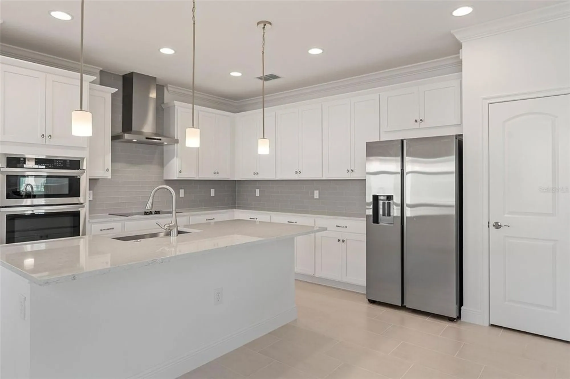 Property Slideshow image 6 of 44 | 3168 songbird cir, Harmony, FL, 34773