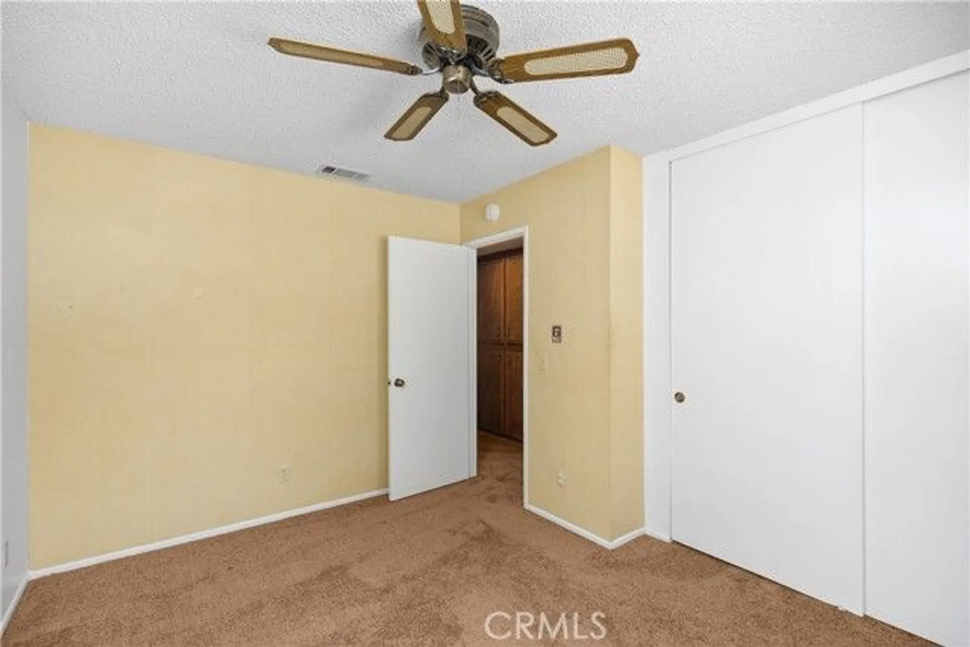 Property Slideshow image 14 of 32 | 1150 lemon gum ln, Hemet, CA, 92545