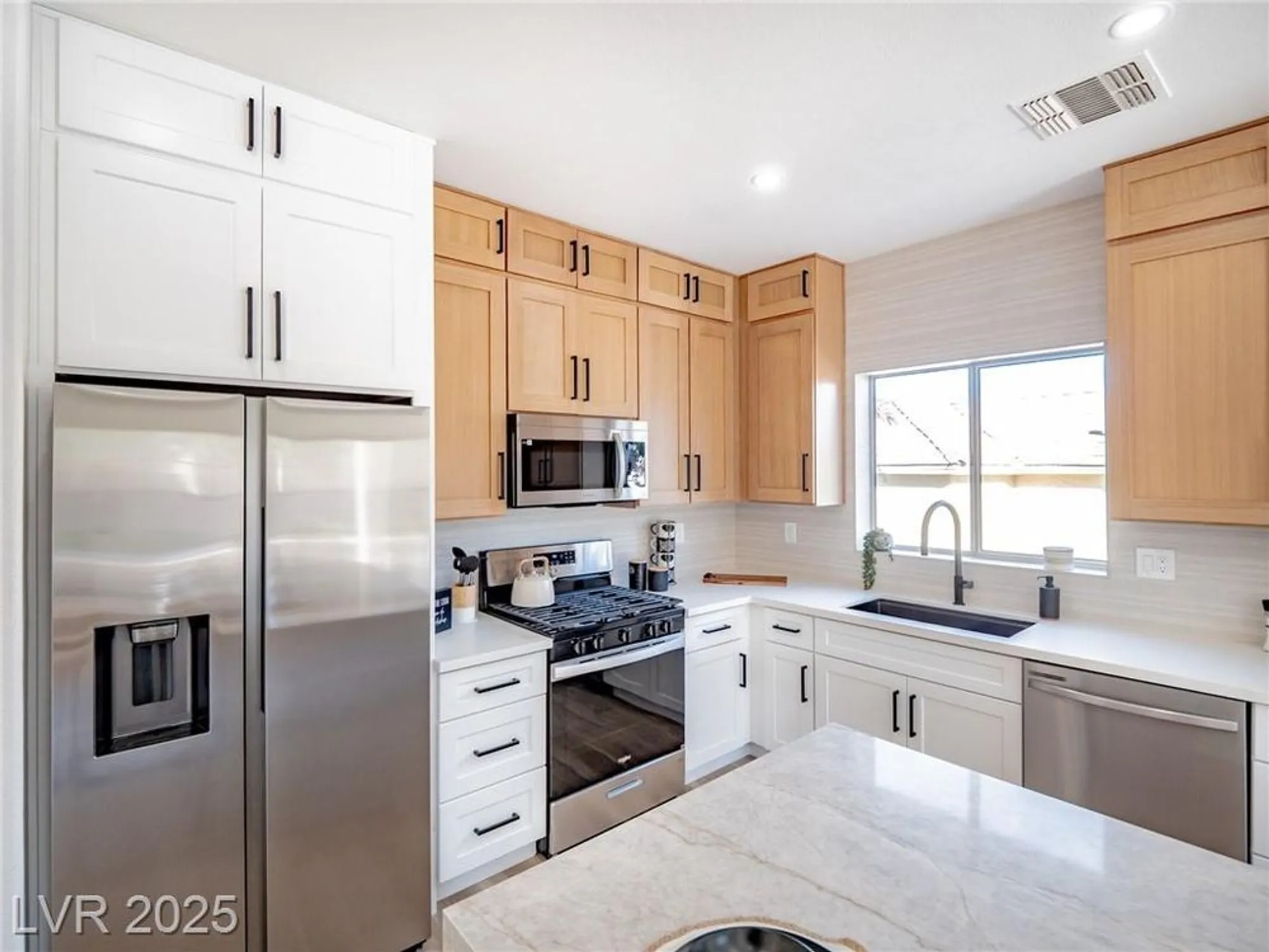 Property Slideshow image 16 of 43 | 2537 terrytown ave, Henderson, NV, 89052
