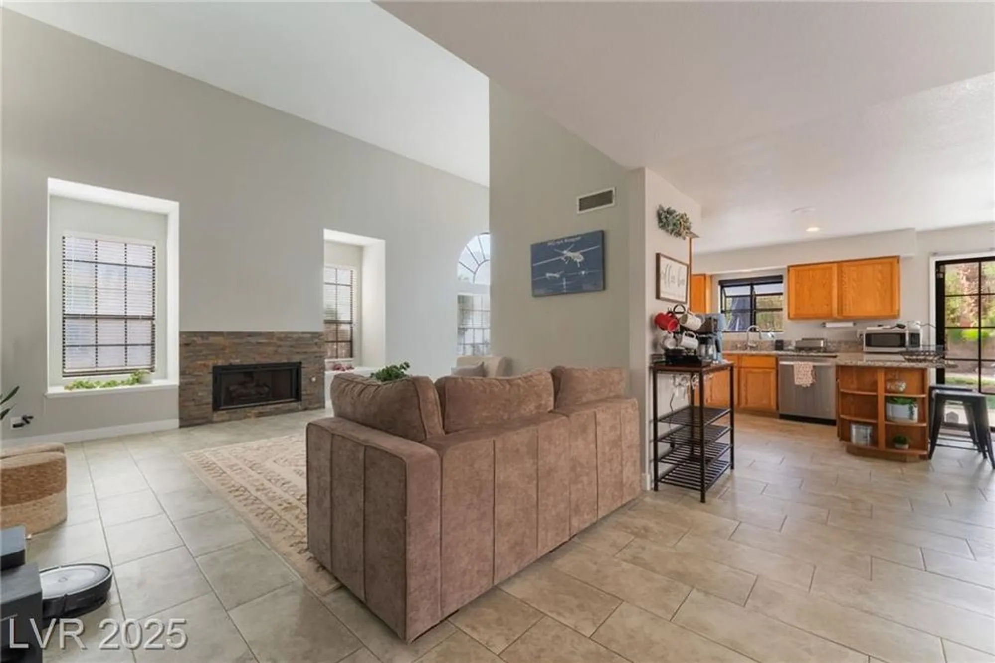 Property Slideshow image 13 of 51 | 4817 friar ln, Las Vegas, NV, 89130