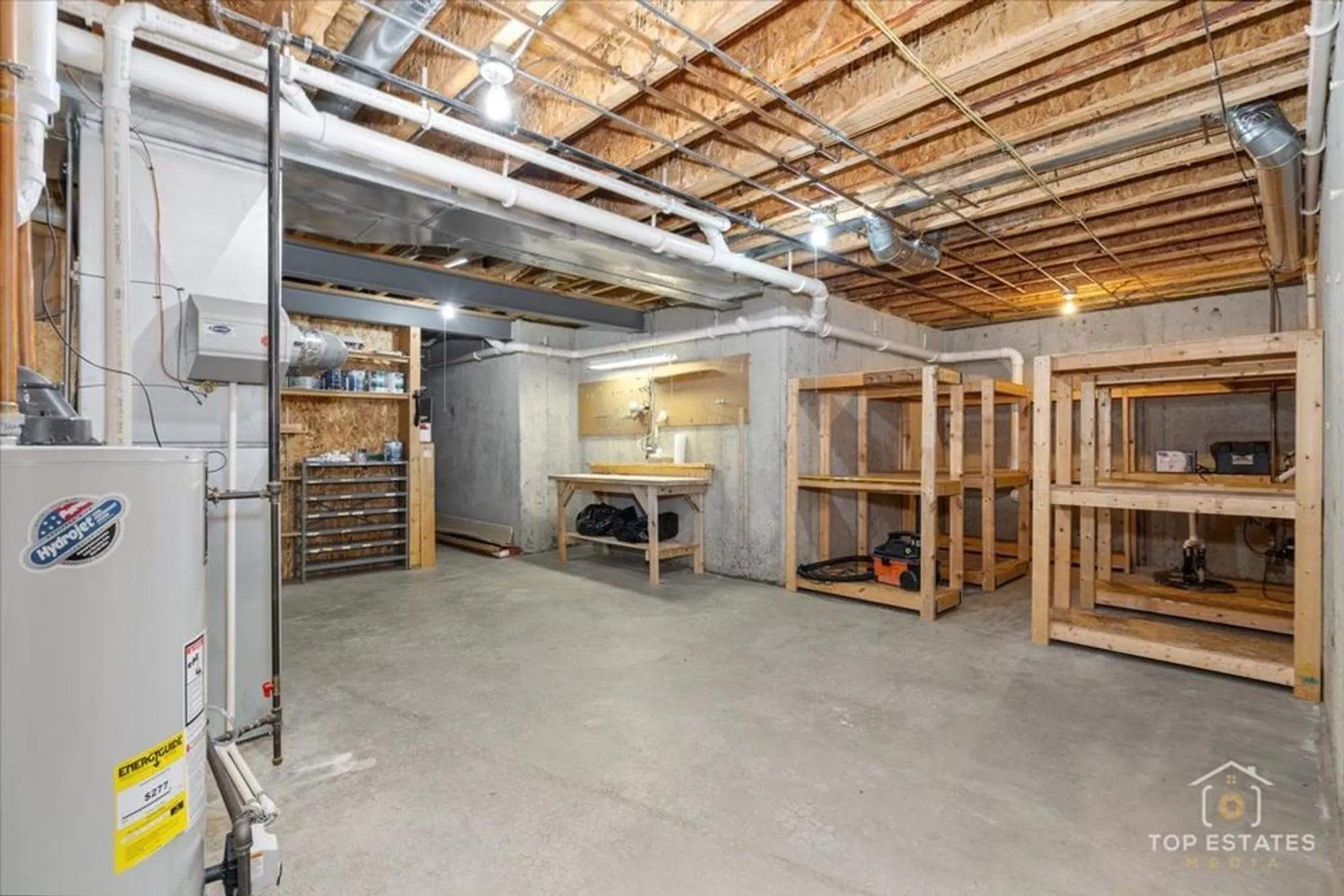 Property Slideshow image 30 of 43 | 1039 riviera dr # 1039, Elgin, IL, 60124