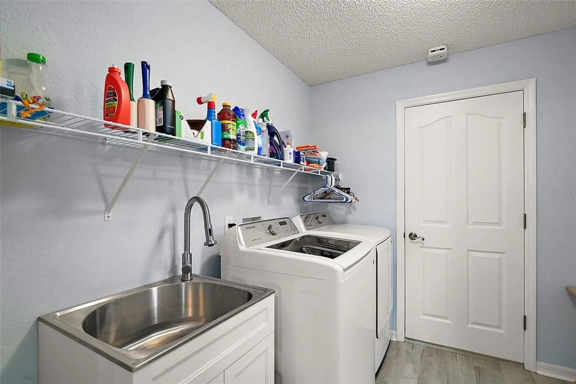 Property Slideshow image 28 of 38 | 1738 augustine dr, The Villages, FL, 32159