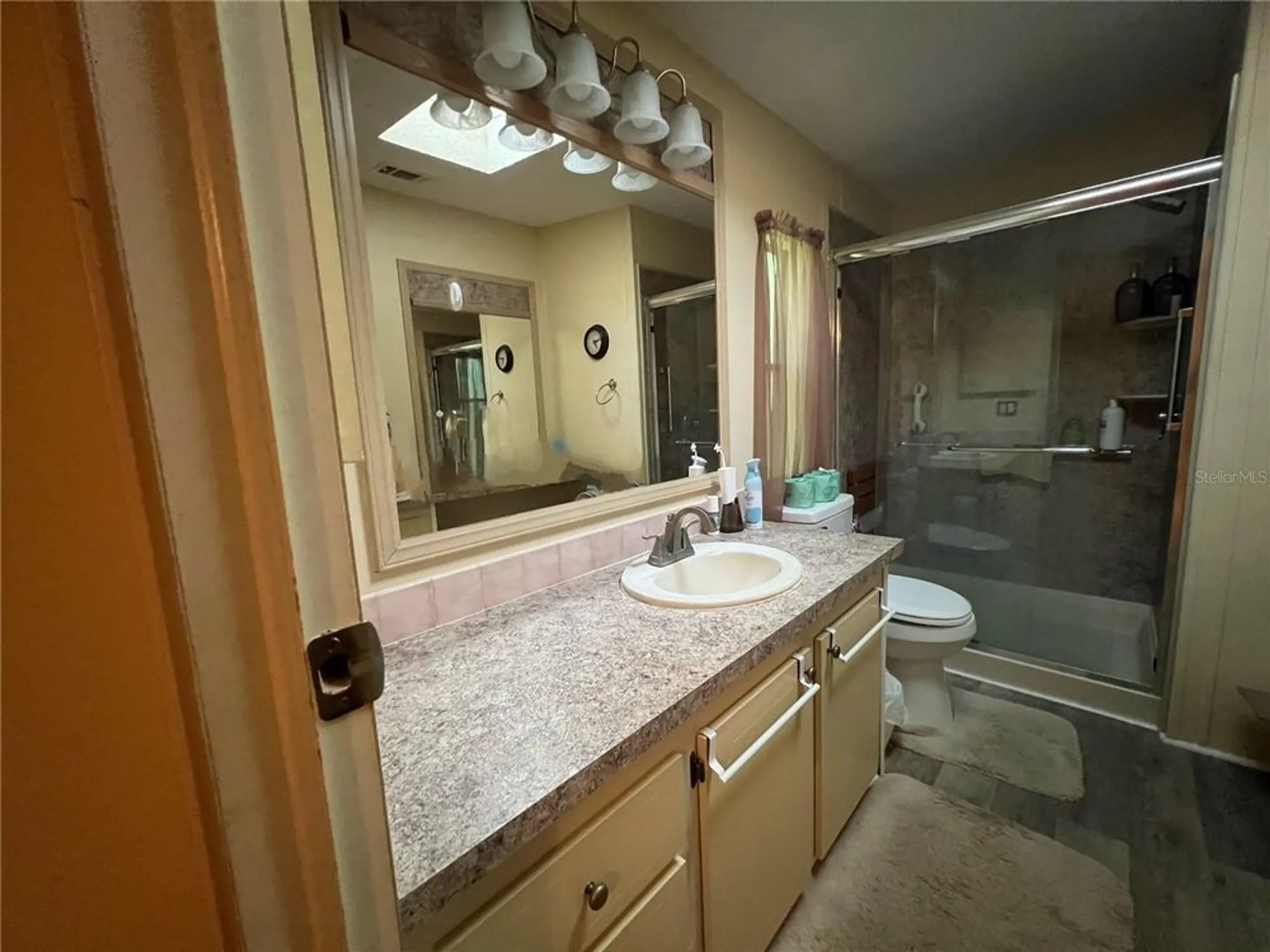 Property Slideshow image 13 of 27 | 600 oak blvd, Wildwood, FL, 34785