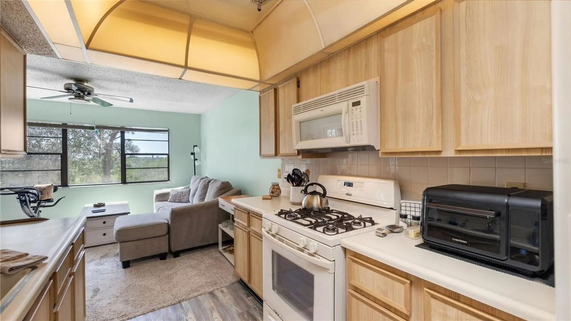 Property Slideshow image 16 of 31 | 8198 terrace garden dr n unit 304, St Petersburg, FL, 33709