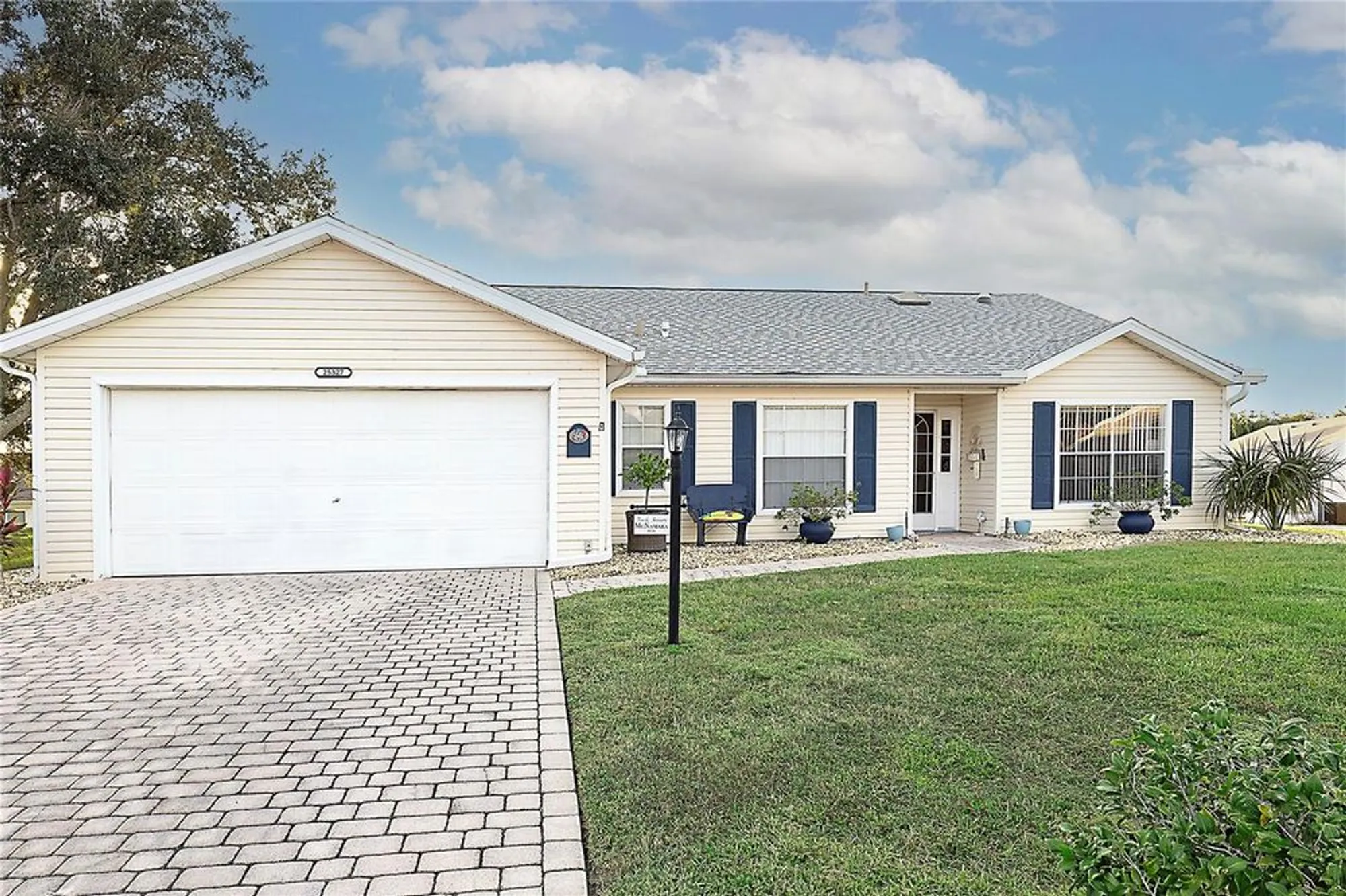 Property Slideshow image 1 of 47 | 25327 temple ct, Leesburg, FL, 34748