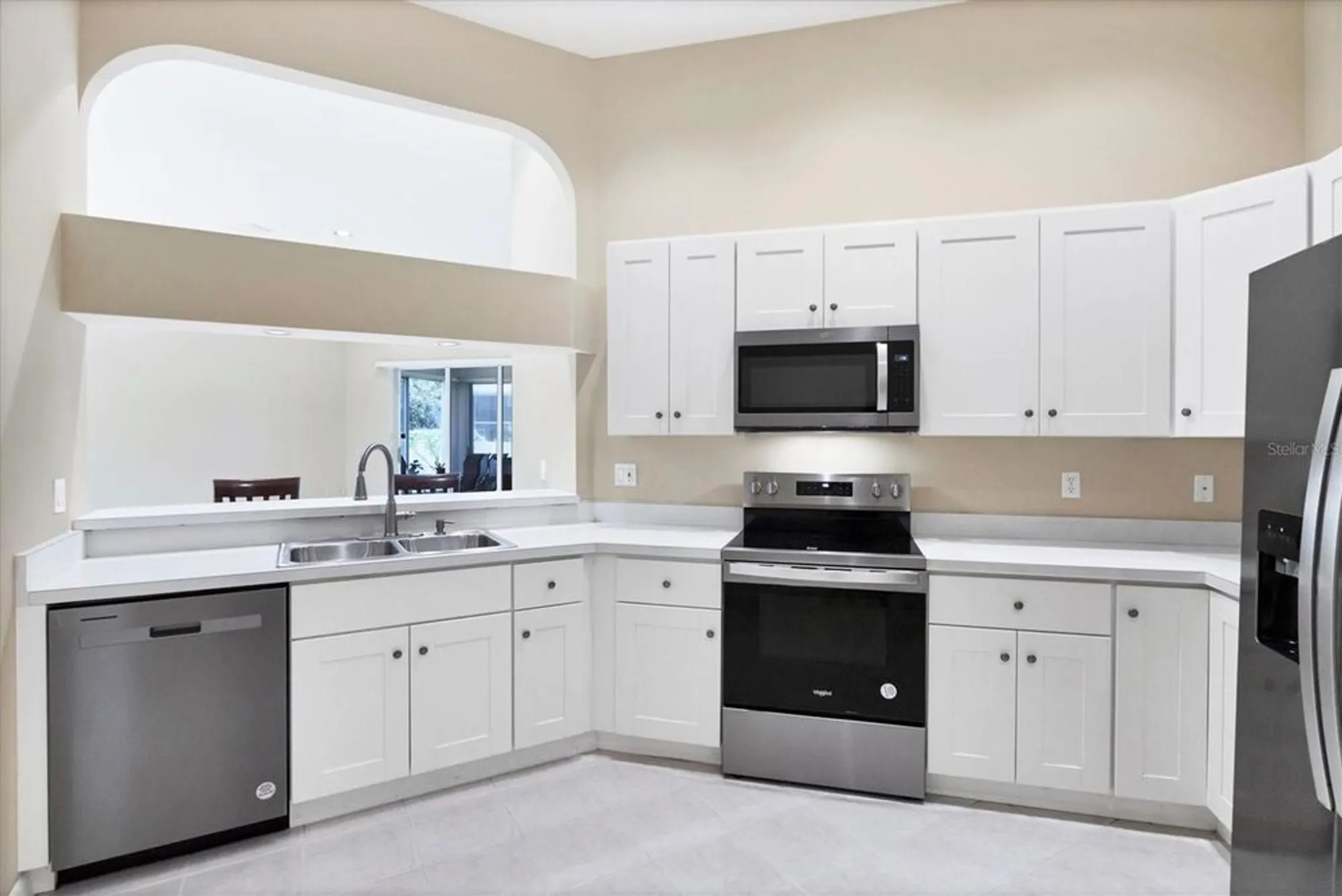 Property Slideshow image 14 of 55 | 6222 country club way, Sarasota, FL, 34243