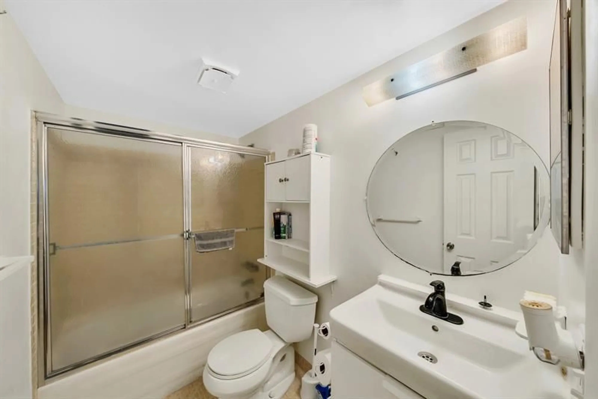 Property Slideshow image 28 of 45 | 7600 nw 5th ct apt 202, Margate, FL, 33063