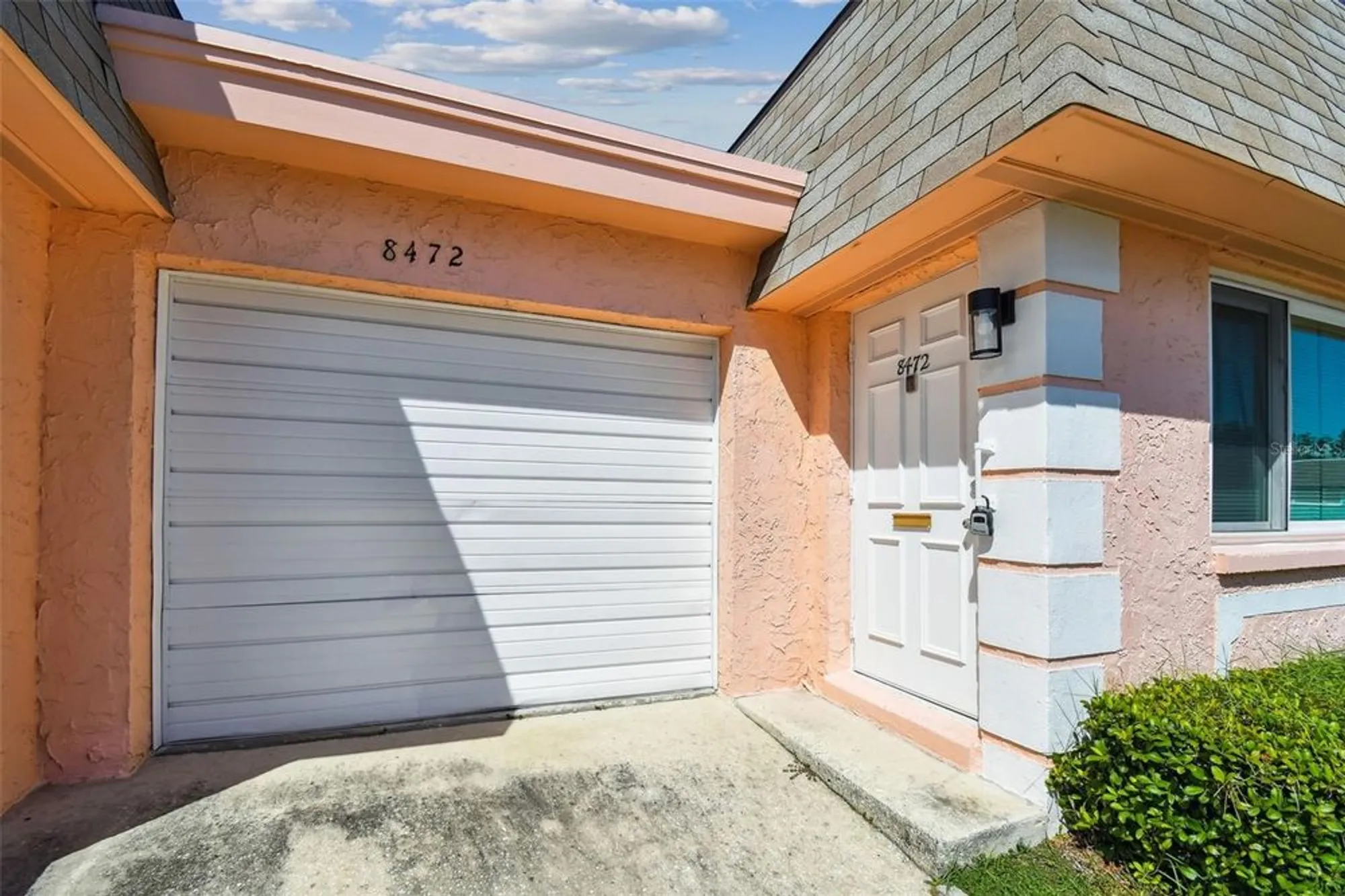 Property Slideshow image 4 of 51 | 8472 68th way, Pinellas Park, FL, 33781