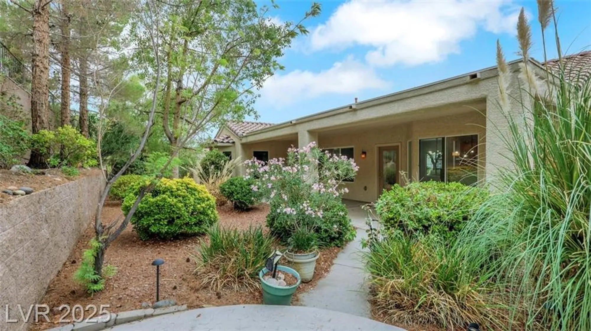 Property Slideshow image 31 of 36 | 2350 little bighorn dr, Henderson, NV, 89052