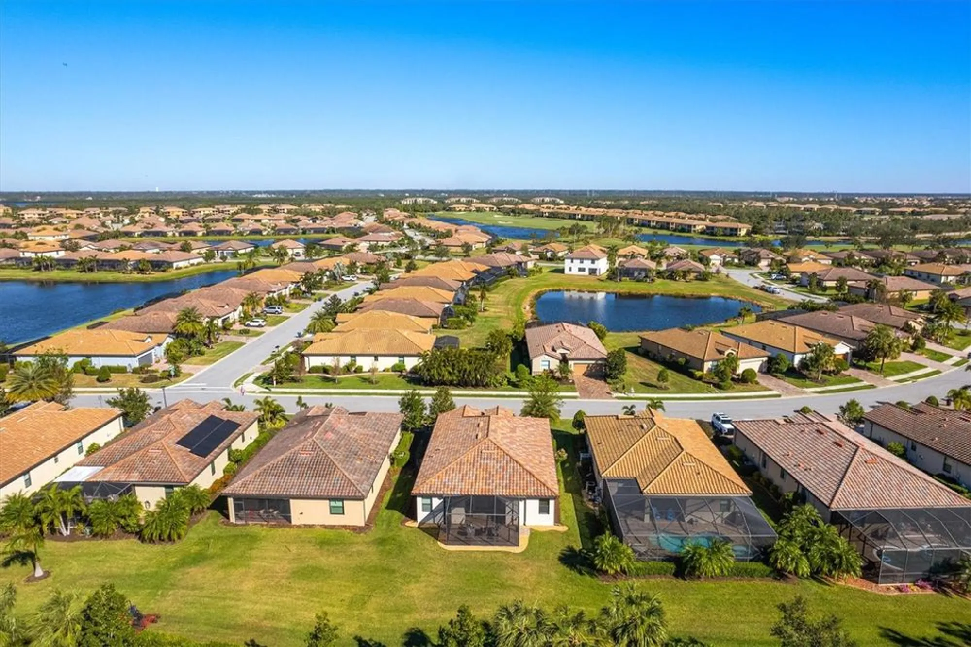 Property Slideshow image 31 of 92 | 6870 willowshire way, Bradenton, FL, 34212