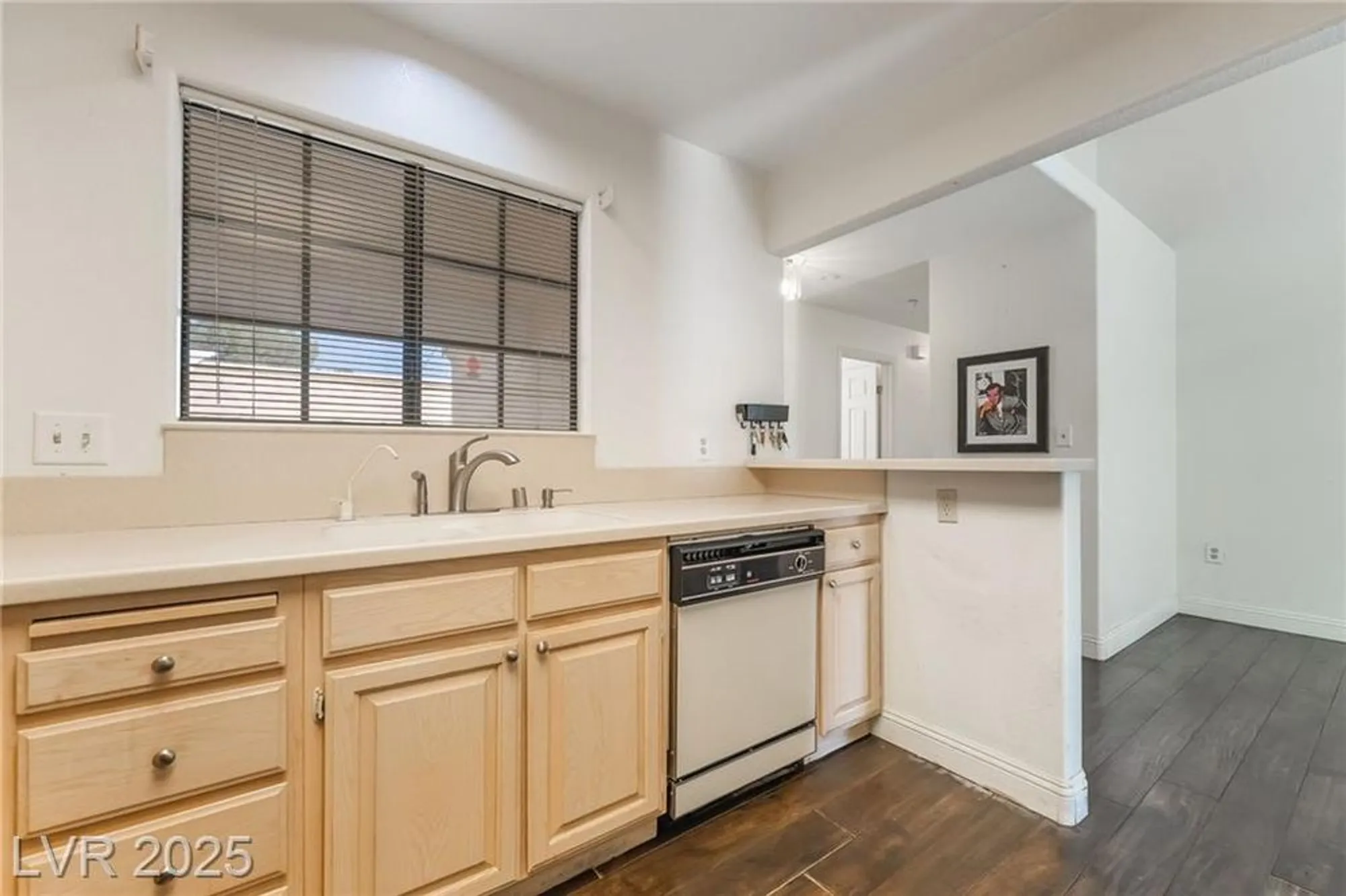 Property Slideshow image 16 of 44 | 2851 s valley view blvd 1120, Las Vegas, NV, 89102