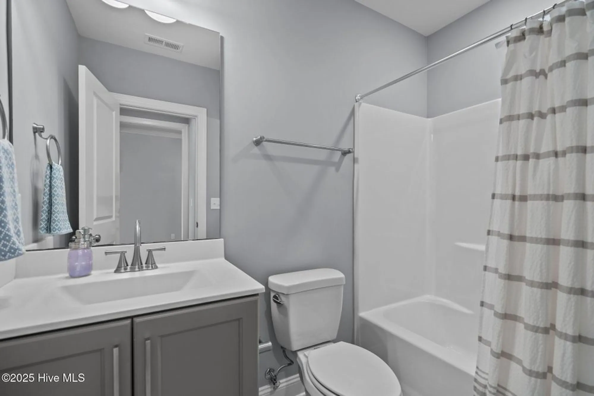 Property Slideshow image 28 of 63 | 4563 old towne st, Wilmington, NC, 28412