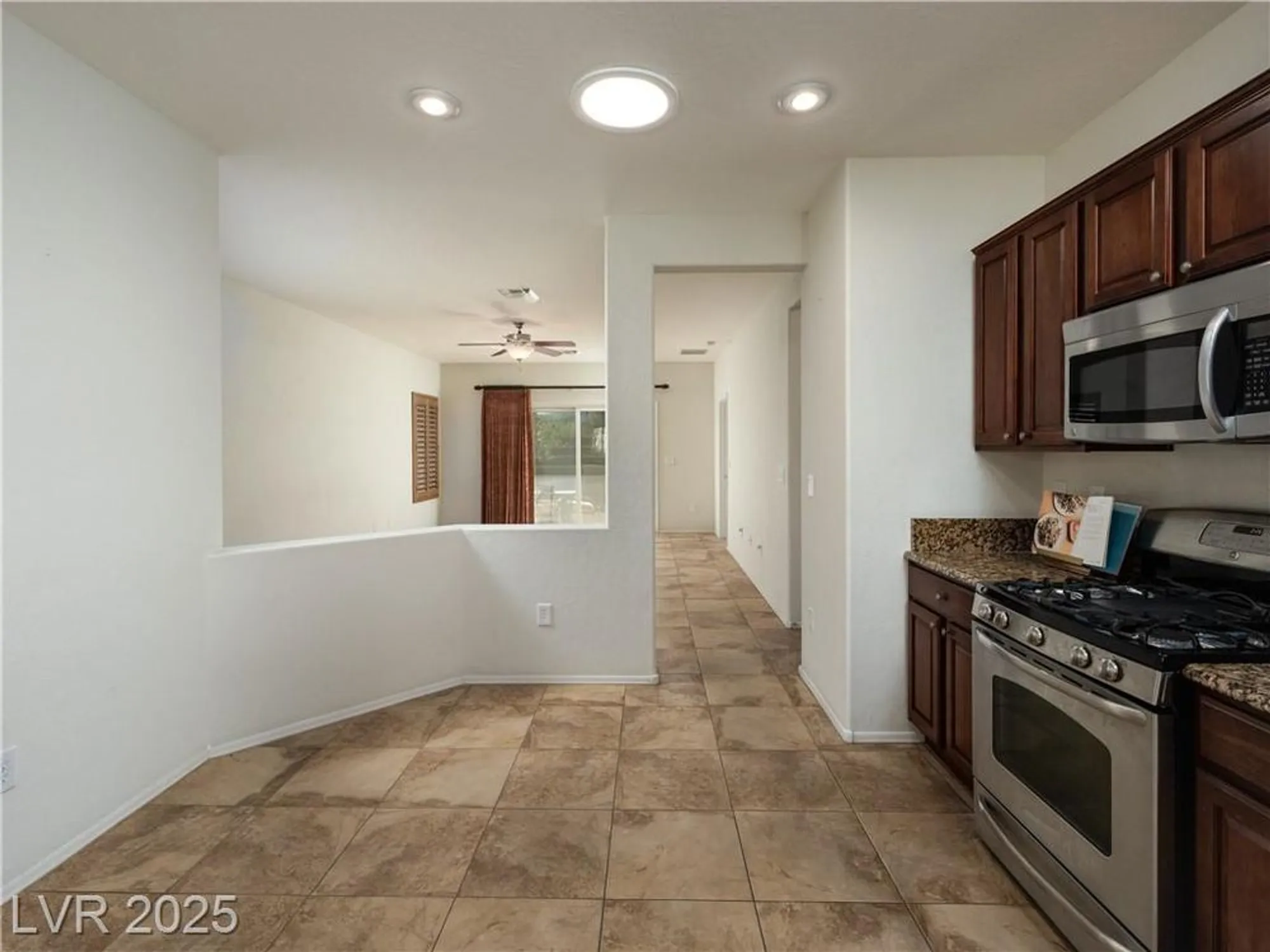Property Slideshow image 11 of 41 | 2525 great auk ave, North Las Vegas, NV, 89084