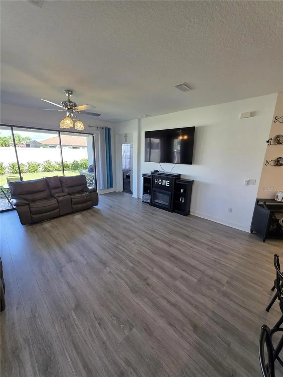 Property Slideshow image 7 of 35 | 10934 wendover dr, Palmetto, FL, 34221