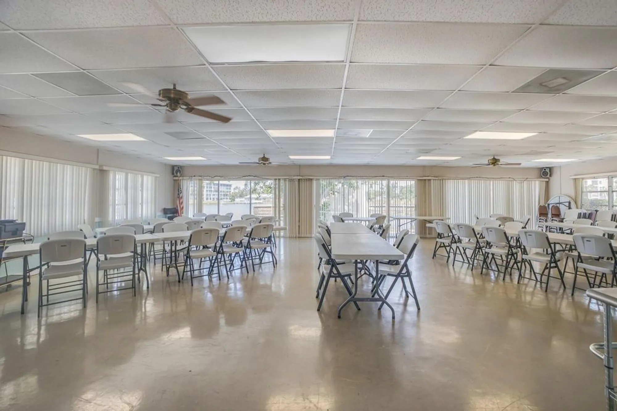 Property Slideshow image 30 of 35 | 4015 lake bayshore dr # 108, Bradenton, FL, 34205