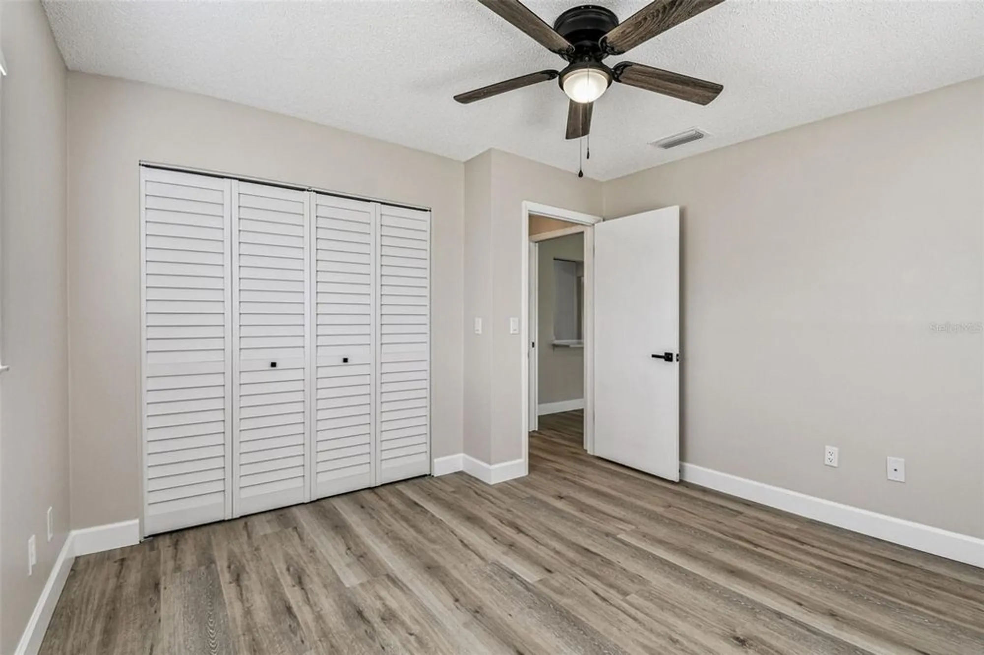 Property Slideshow image 20 of 36 | 1805 butterfly pl, Sun City Center, FL, 33573