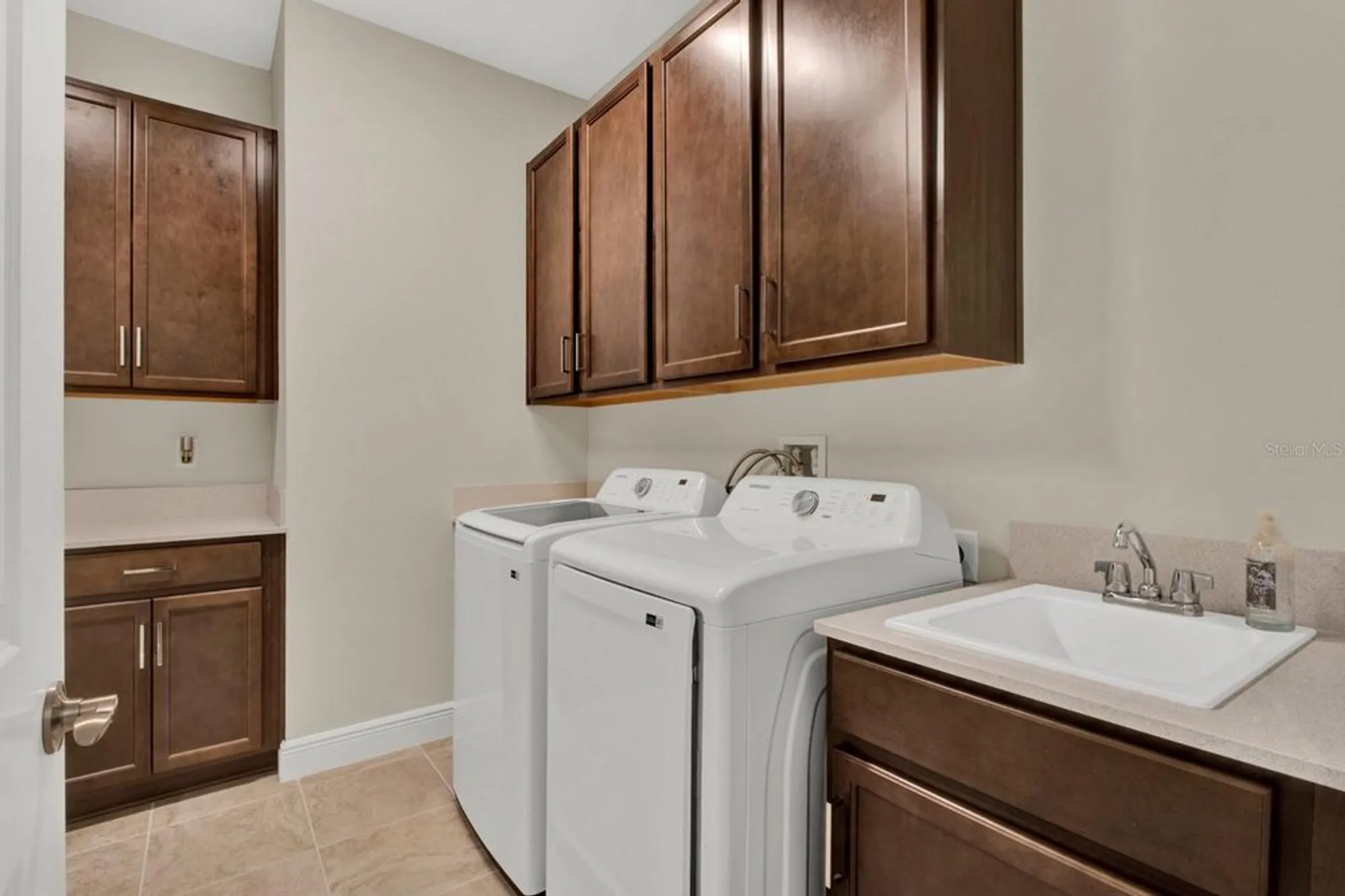 Property Slideshow image 11 of 40 | 7529 castlewood ct, Harmony, FL, 34773