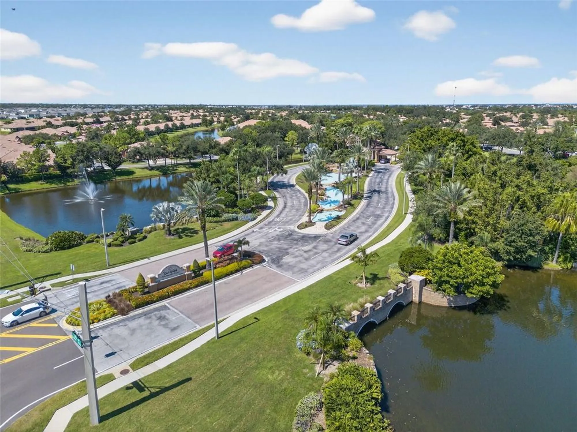 Property Slideshow image 47 of 55 | 359 laurel falls dr, Apollo Beach, FL, 33572