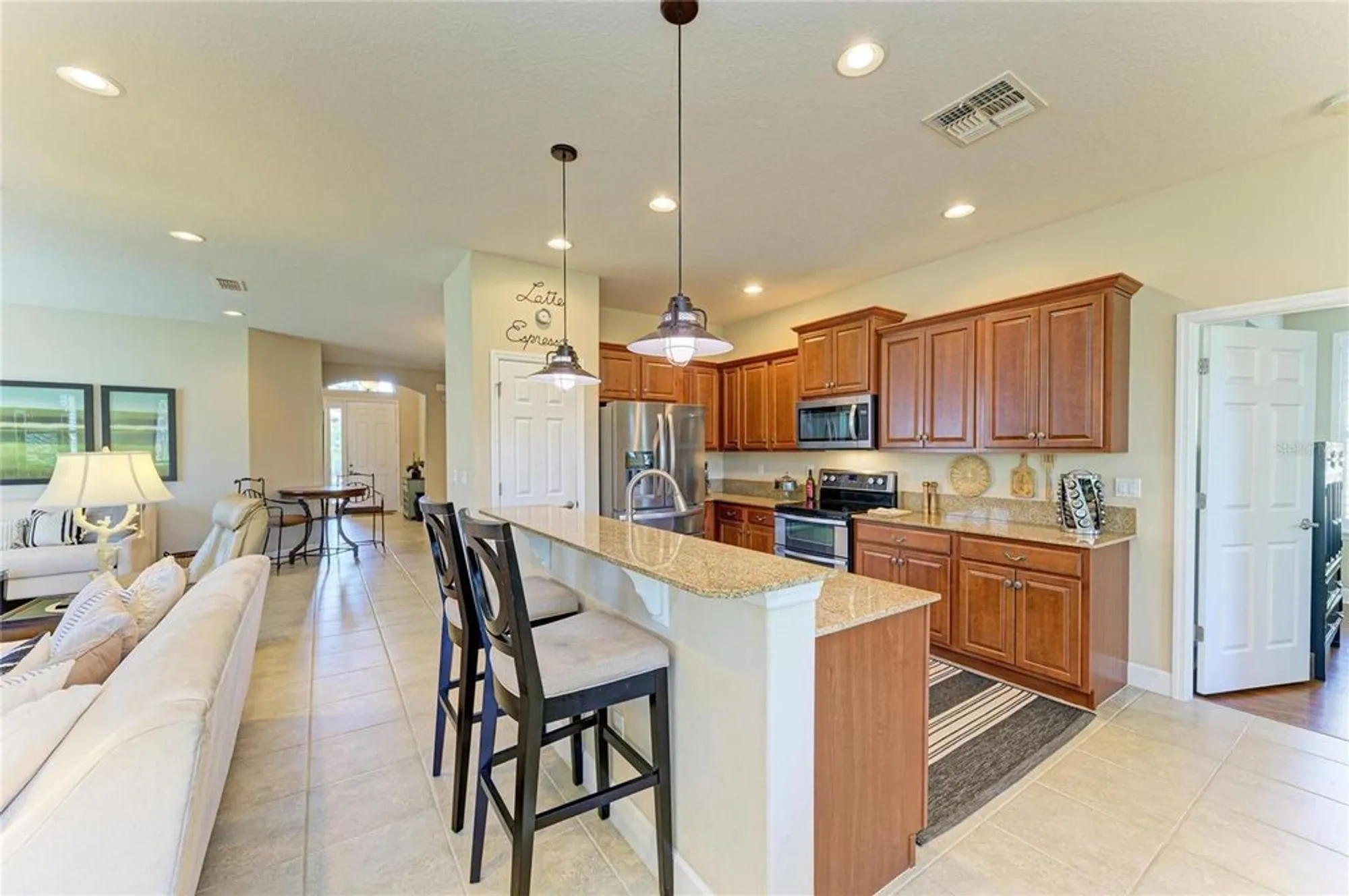 Property Slideshow image 10 of 50 | 1867 batello dr, Venice, FL, 34292
