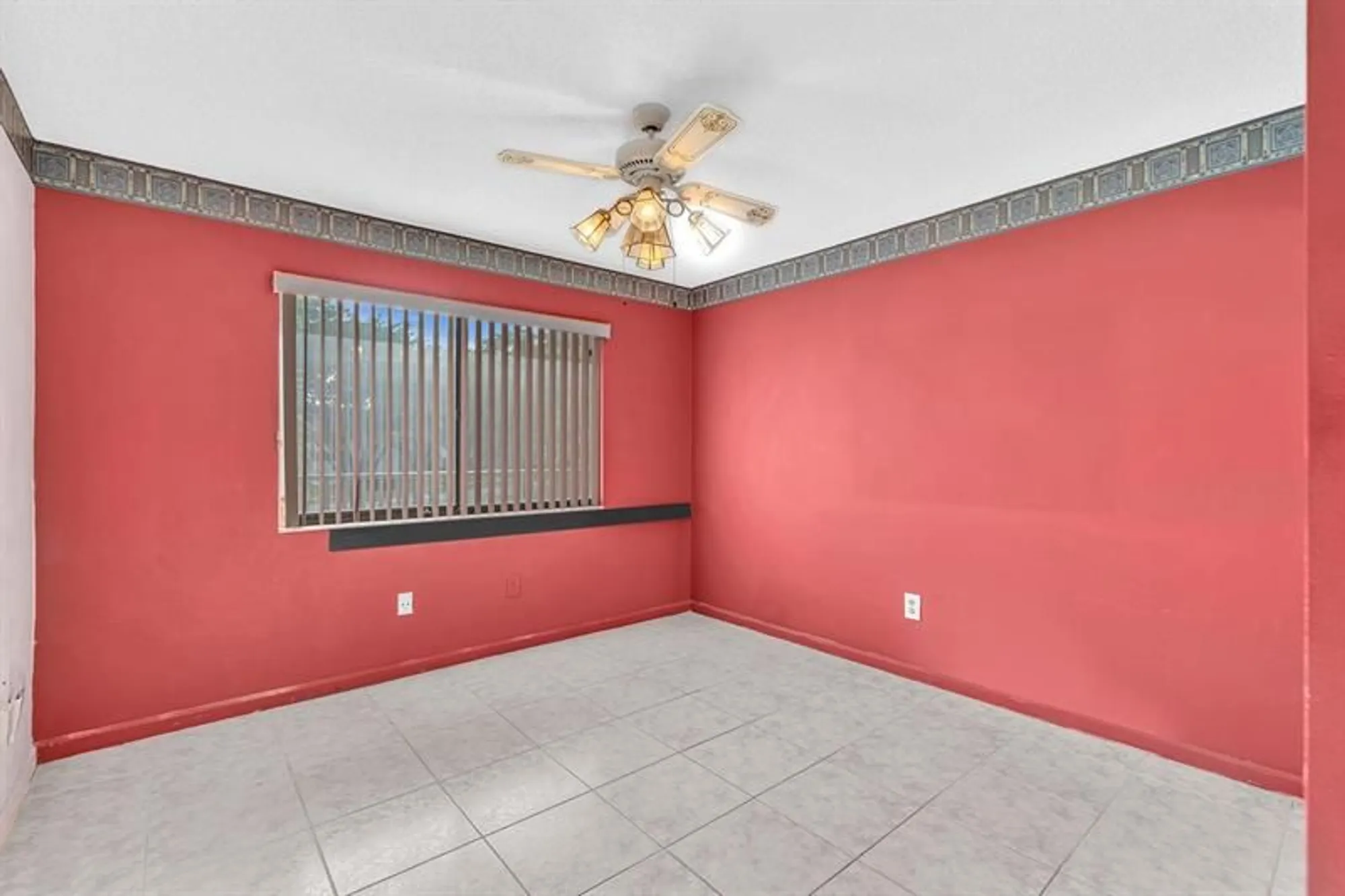 Property Slideshow image 34 of 82 | 10442 e clairmont cir 204, Tamarac, FL, 33321