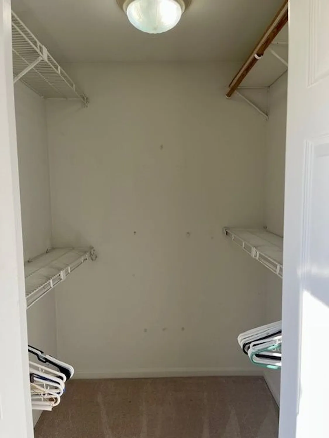 Property Slideshow image 20 of 45 | 33 shoreline rd b, Lake Barrington, IL, 60010