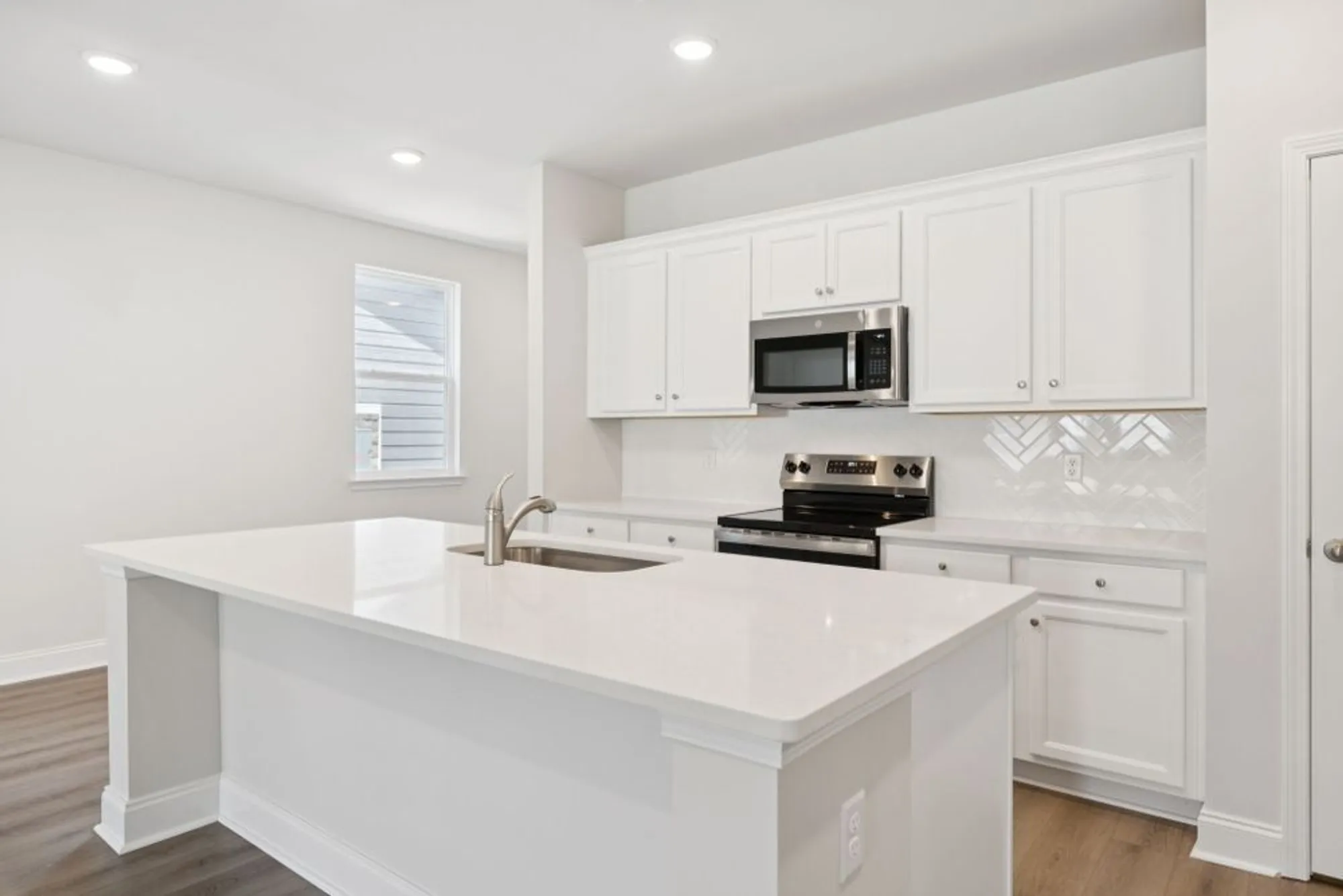 Property Slideshow image 17 of 88 | 308 stonehaus cir, Antioch, TN, 37013