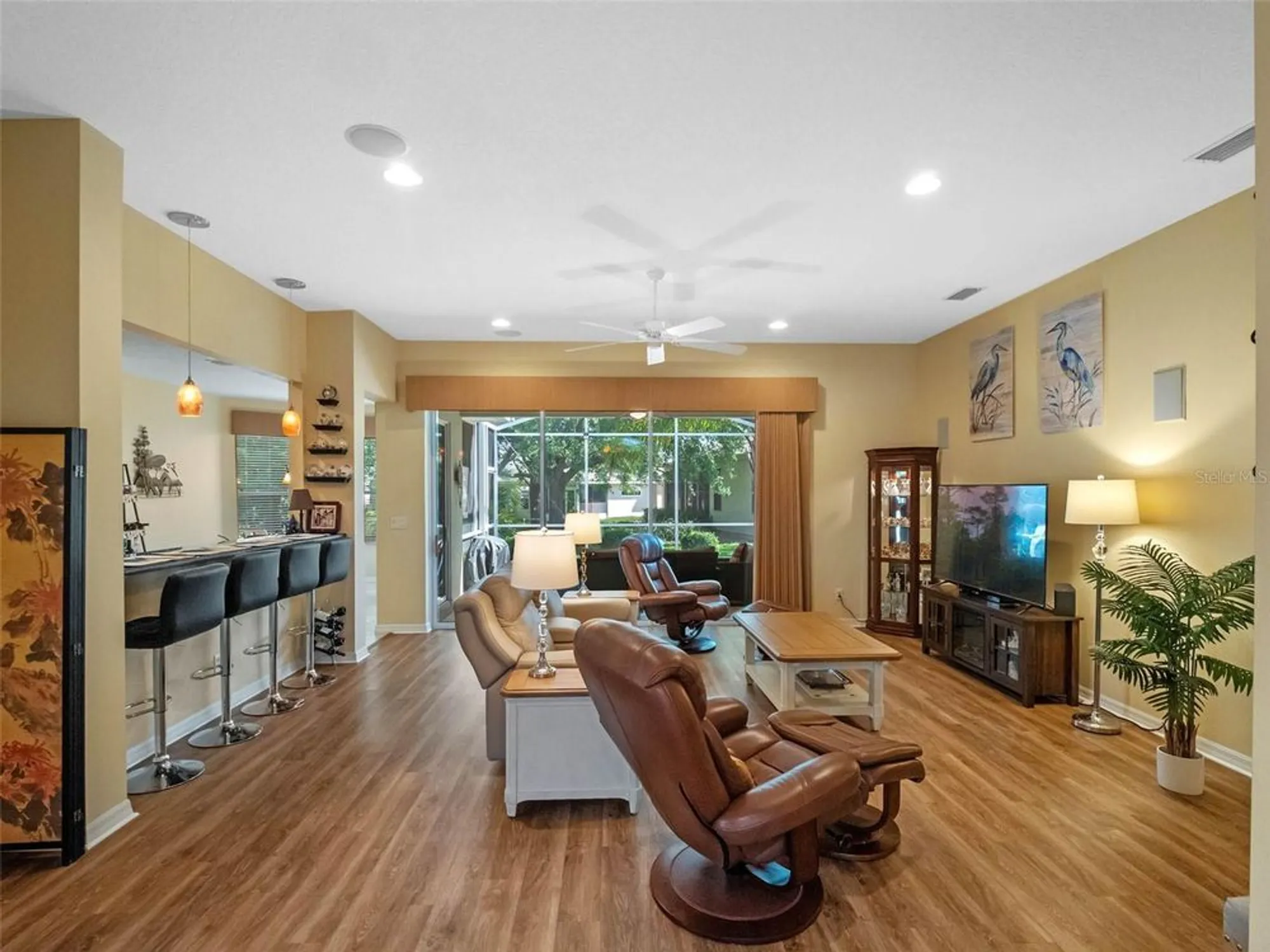 Property Slideshow image 8 of 65 | 20504 queen alexandra dr, Leesburg, FL, 34748