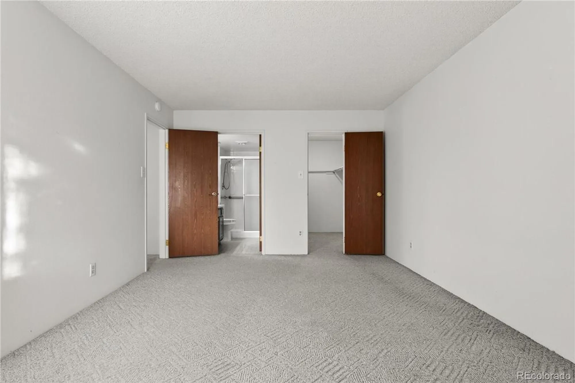Property Slideshow image 16 of 37 | 13800 e marina dr apt 104, Aurora, CO, 80014