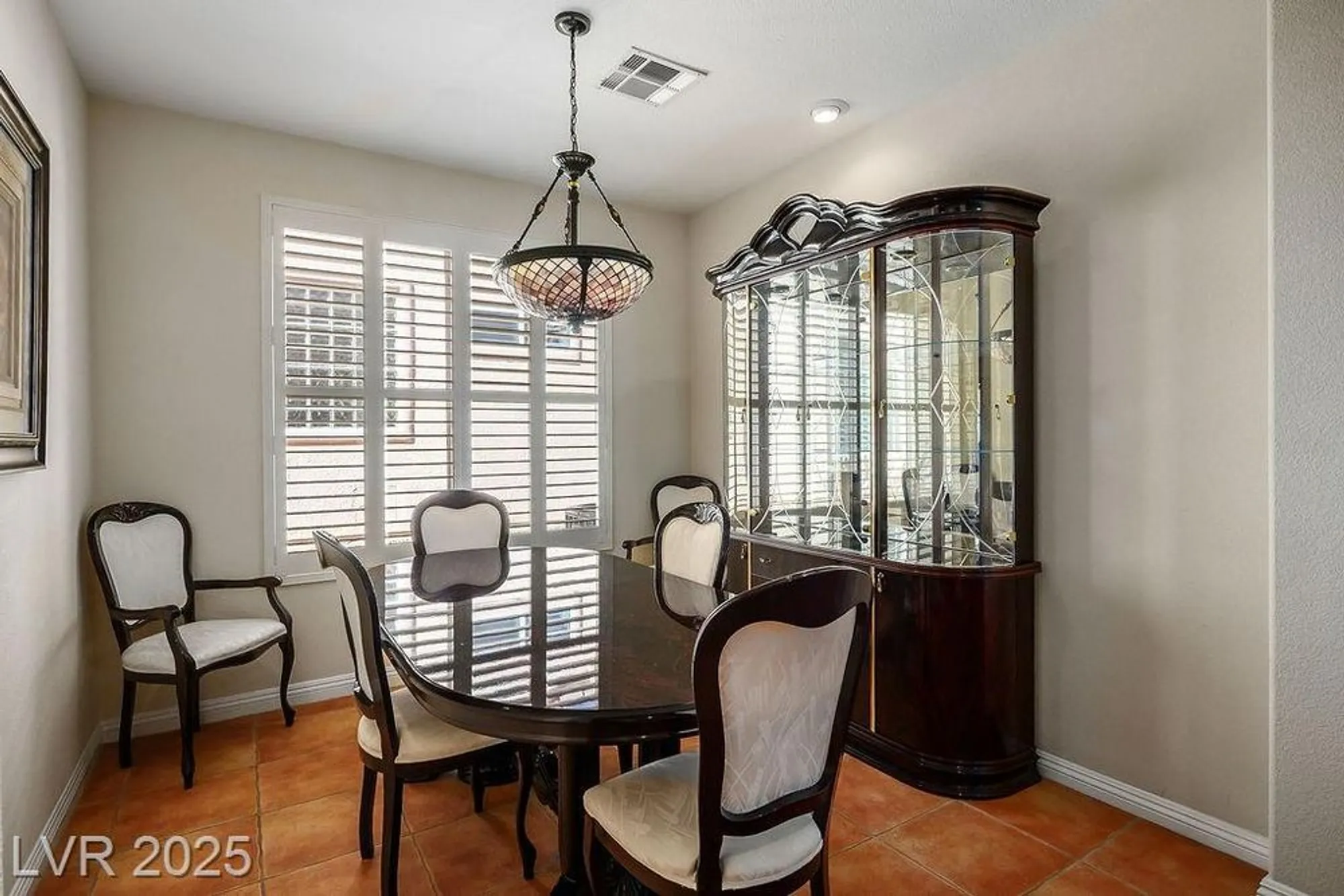 Property Slideshow image 14 of 64 | 5123 vincitor st, Las Vegas, NV, 89135