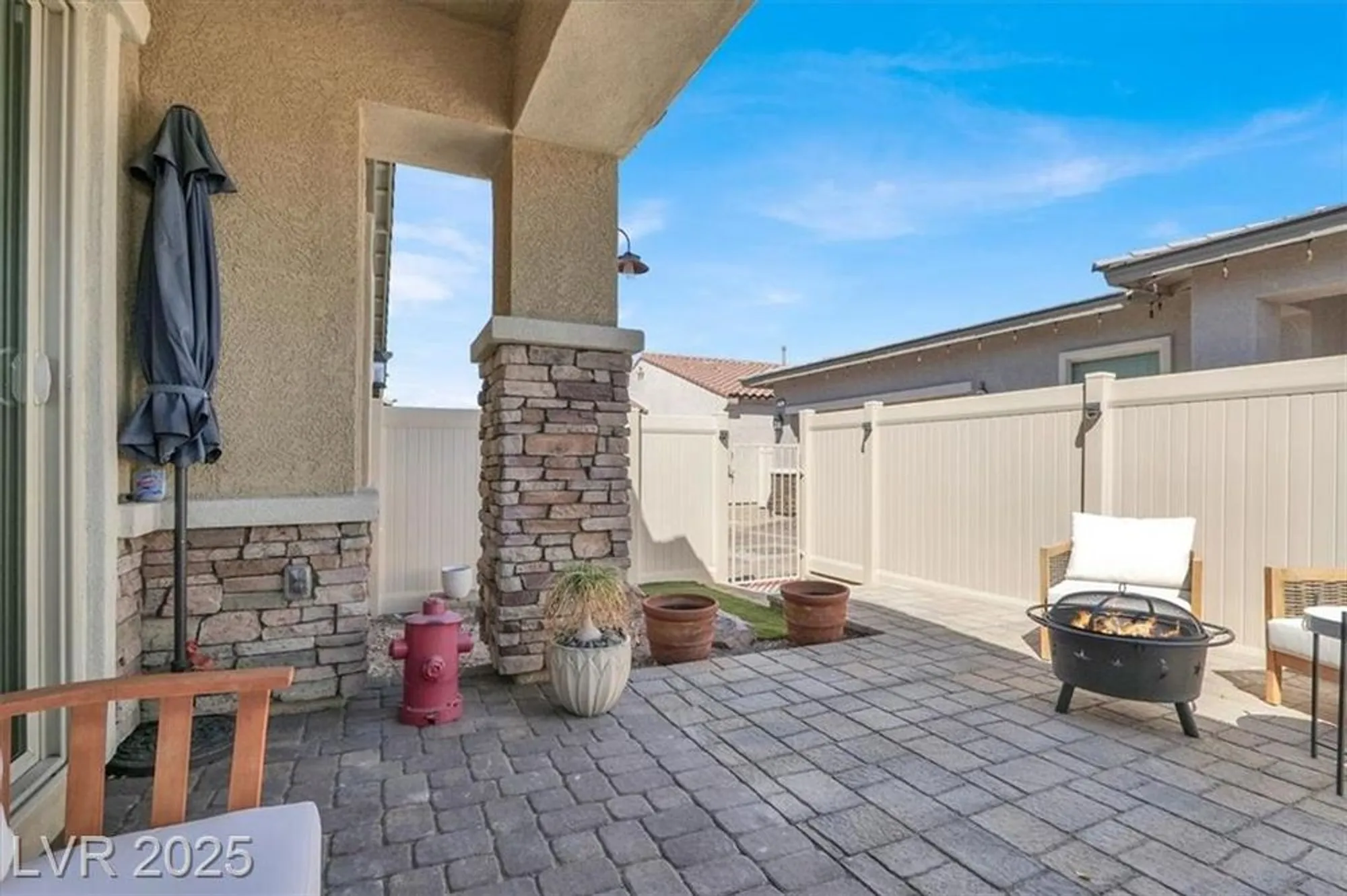 Property Slideshow image 26 of 45 | 727 chopin hills st, Henderson, NV, 89011