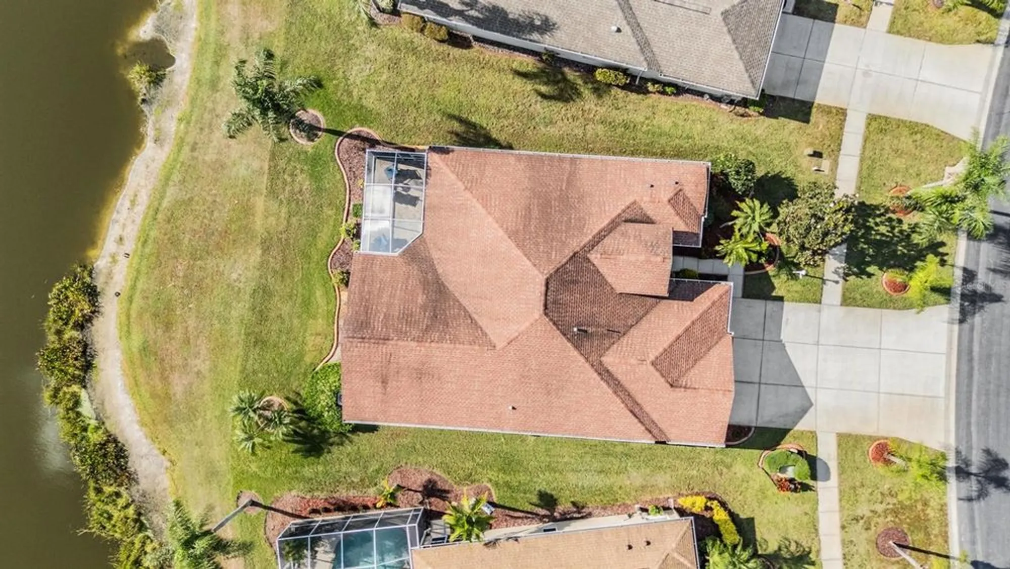 Property Slideshow image 24 of 52 | 1721 lakestone dr, Trinity, FL, 34655