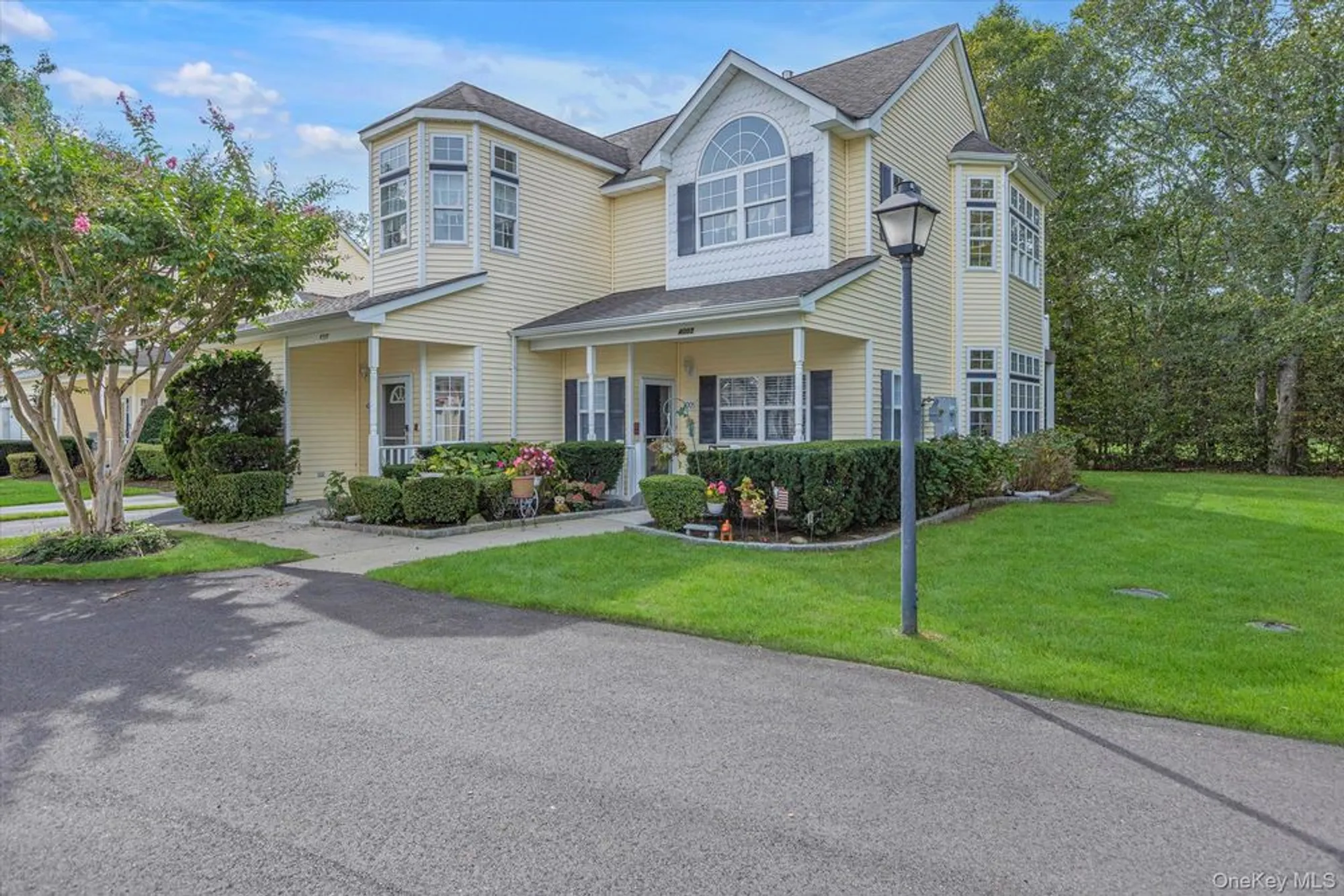 Property Slideshow image 19 of 23 | 4006 saint andrews ave, Riverhead, NY, 11901