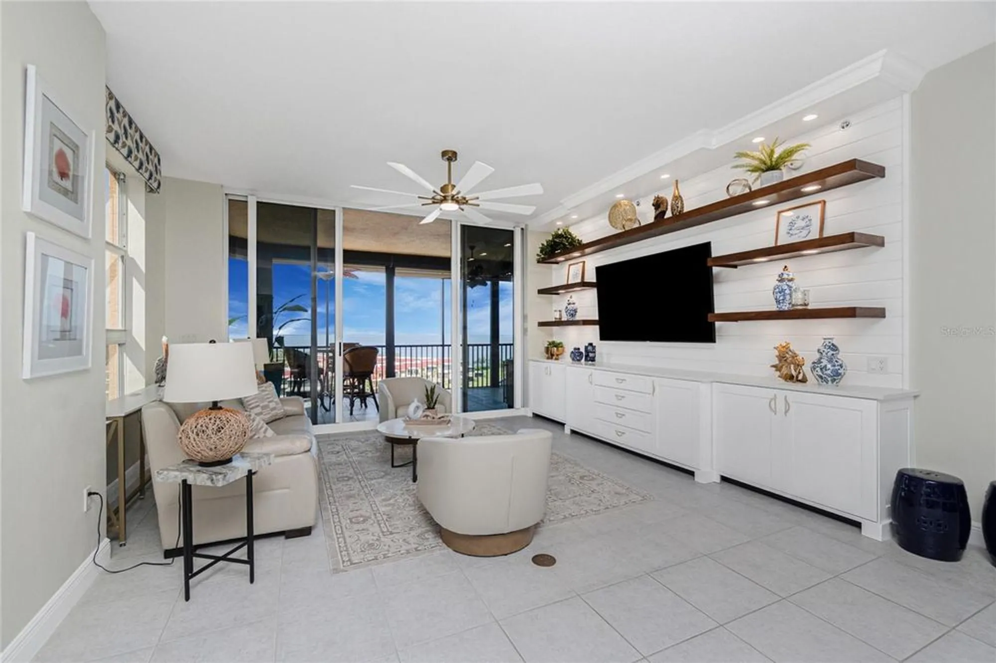 Property Slideshow image 7 of 65 | 3313 sunset key cir 701, Punta Gorda, FL, 33955