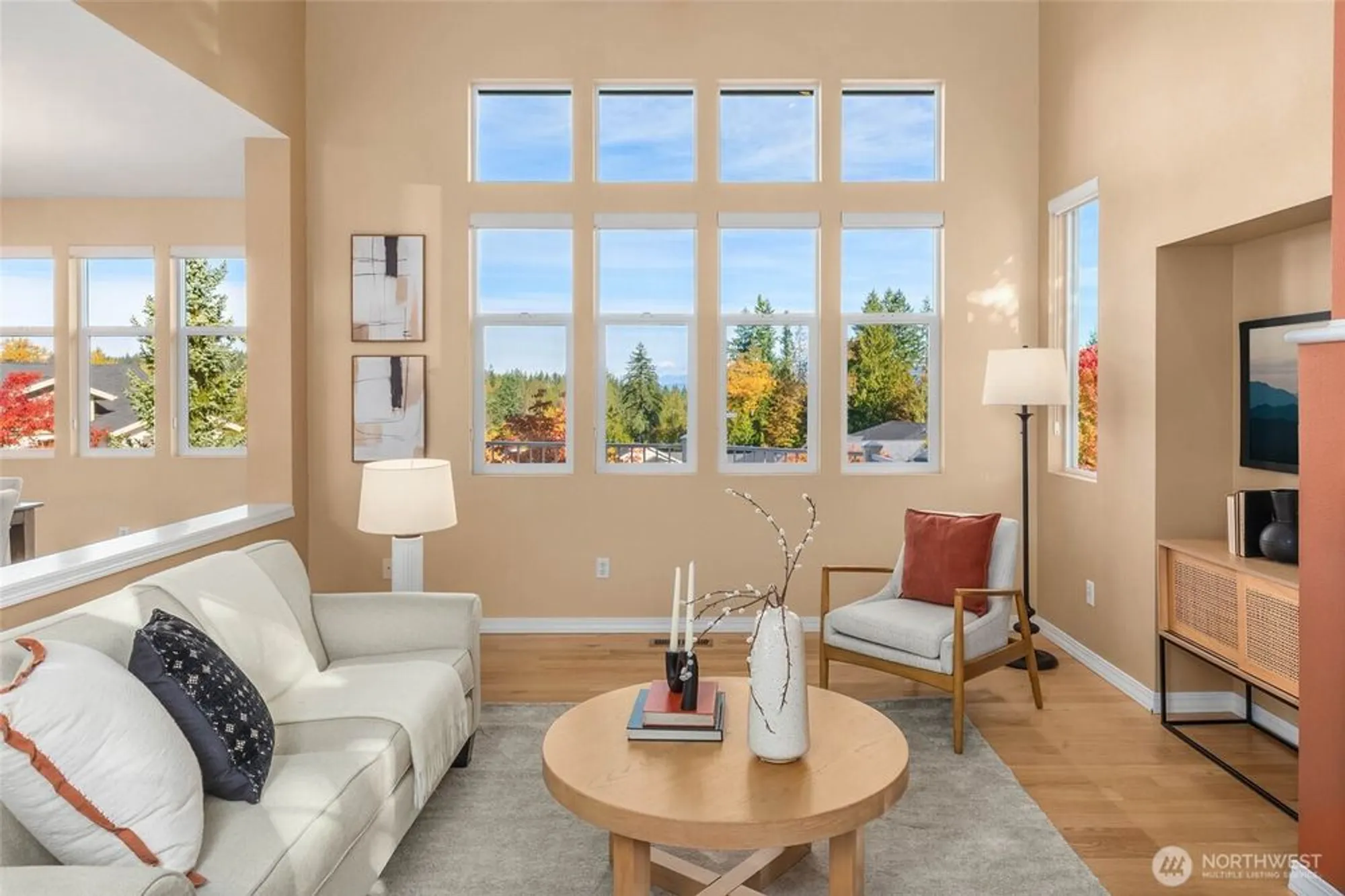 Property Slideshow image 5 of 25 | 12429 243rd pl, Redmond, WA, 98053