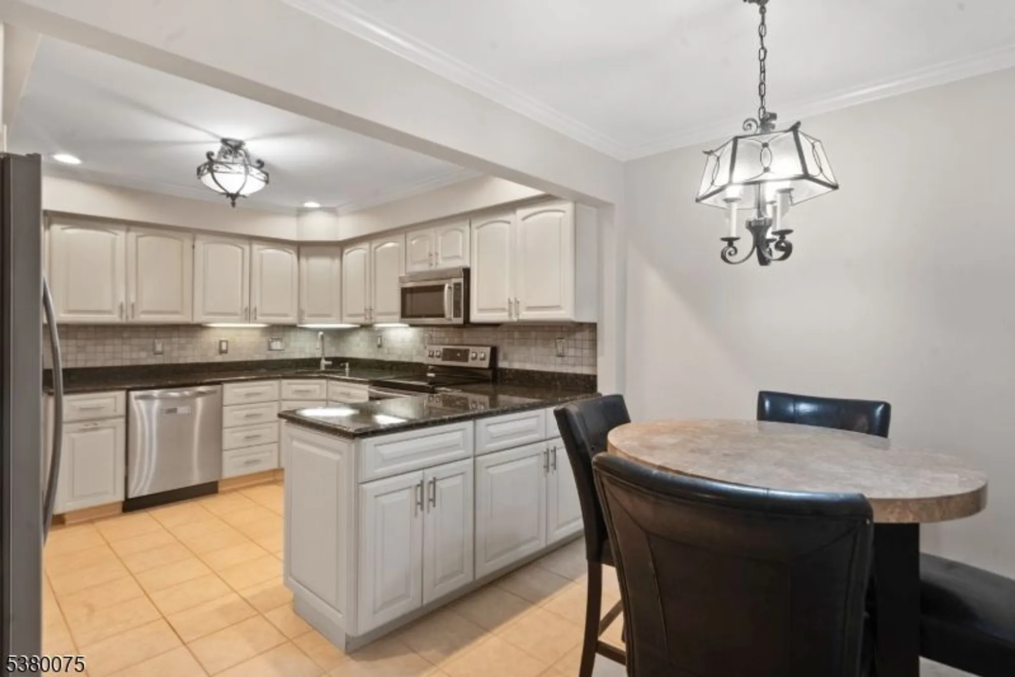Property Slideshow image 11 of 40 | 16 galway dr, Mendham, NJ, 07945