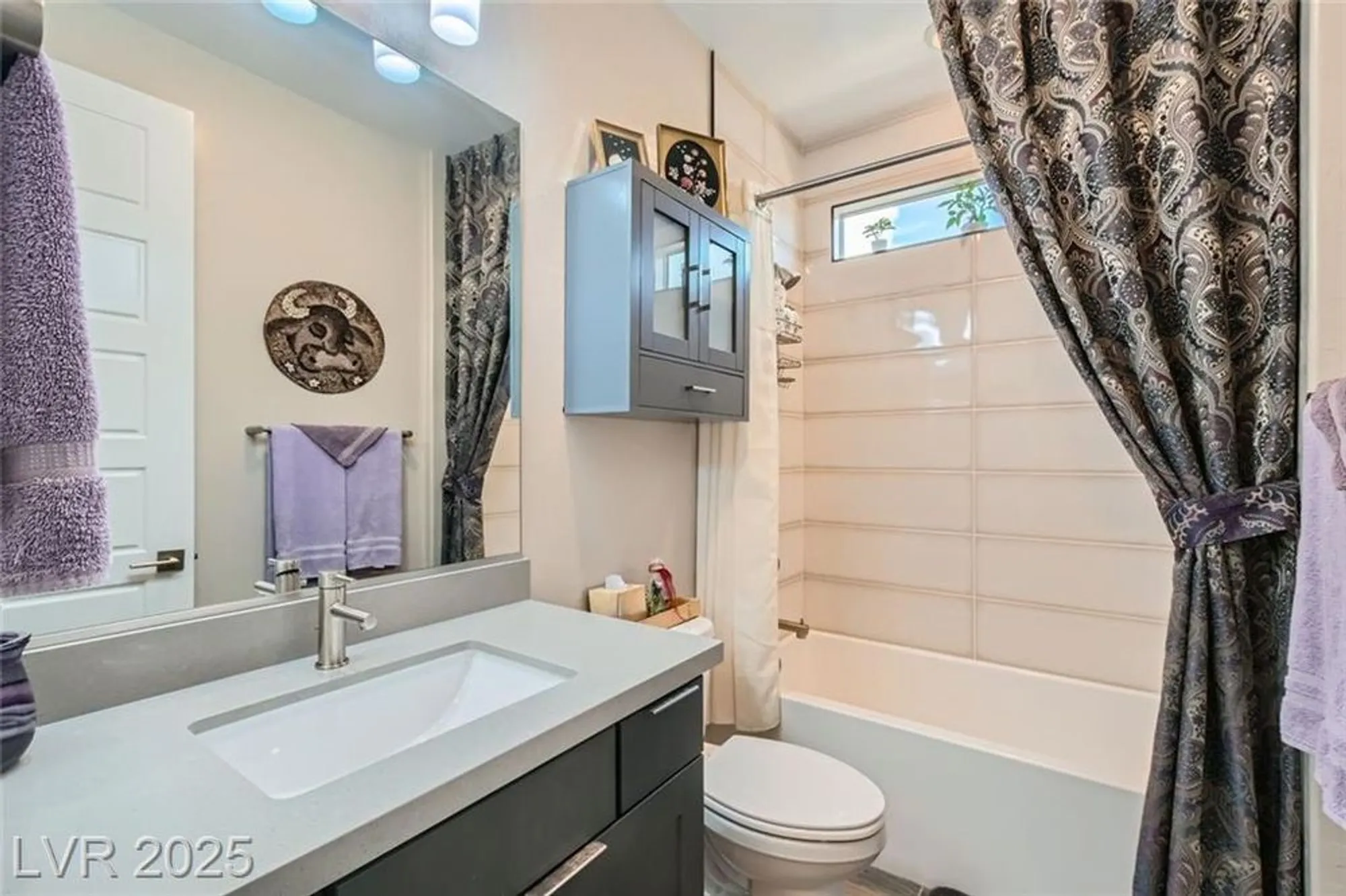 Property Slideshow image 18 of 32 | 9656 balais dr, Las Vegas, NV, 89143