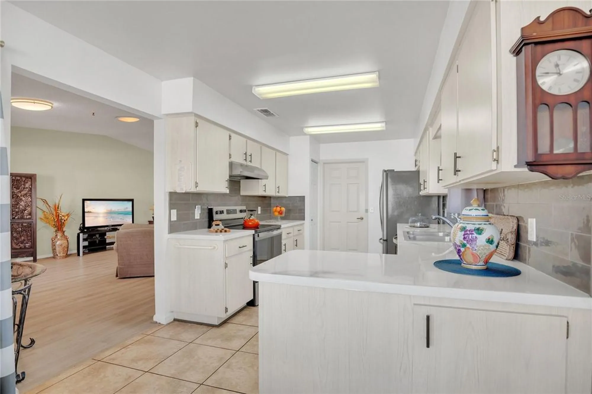 Property Slideshow image 11 of 45 | 131 willow brook dr, Leesburg, FL, 34748